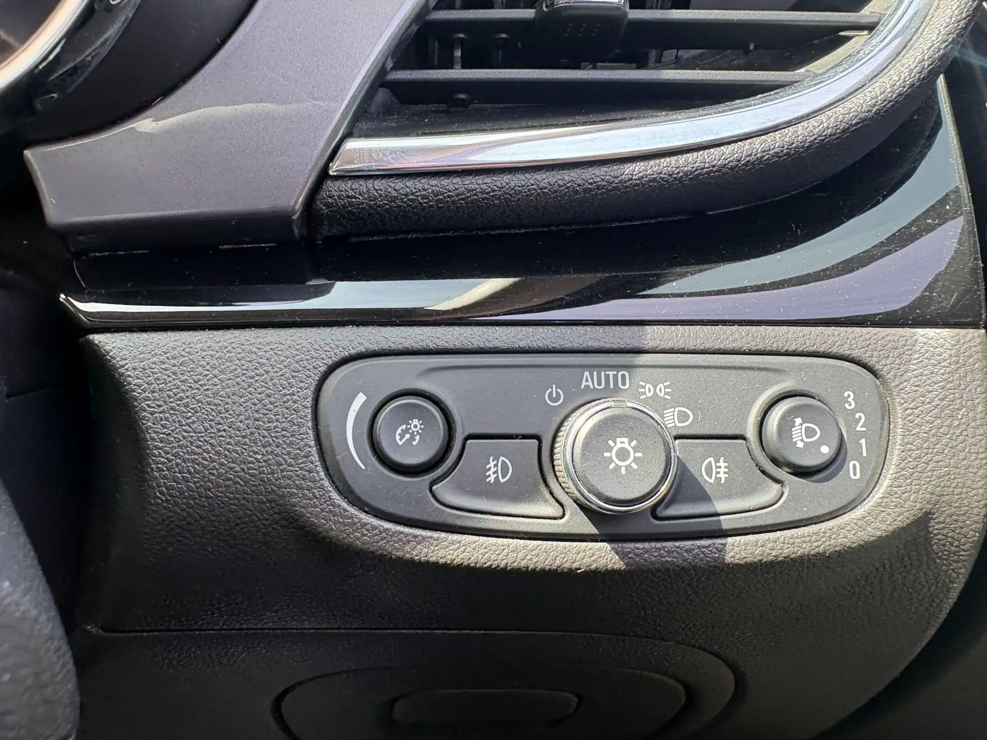 Vauxhall Mokka X Image 18 Vauxhall Mokka X Image 18