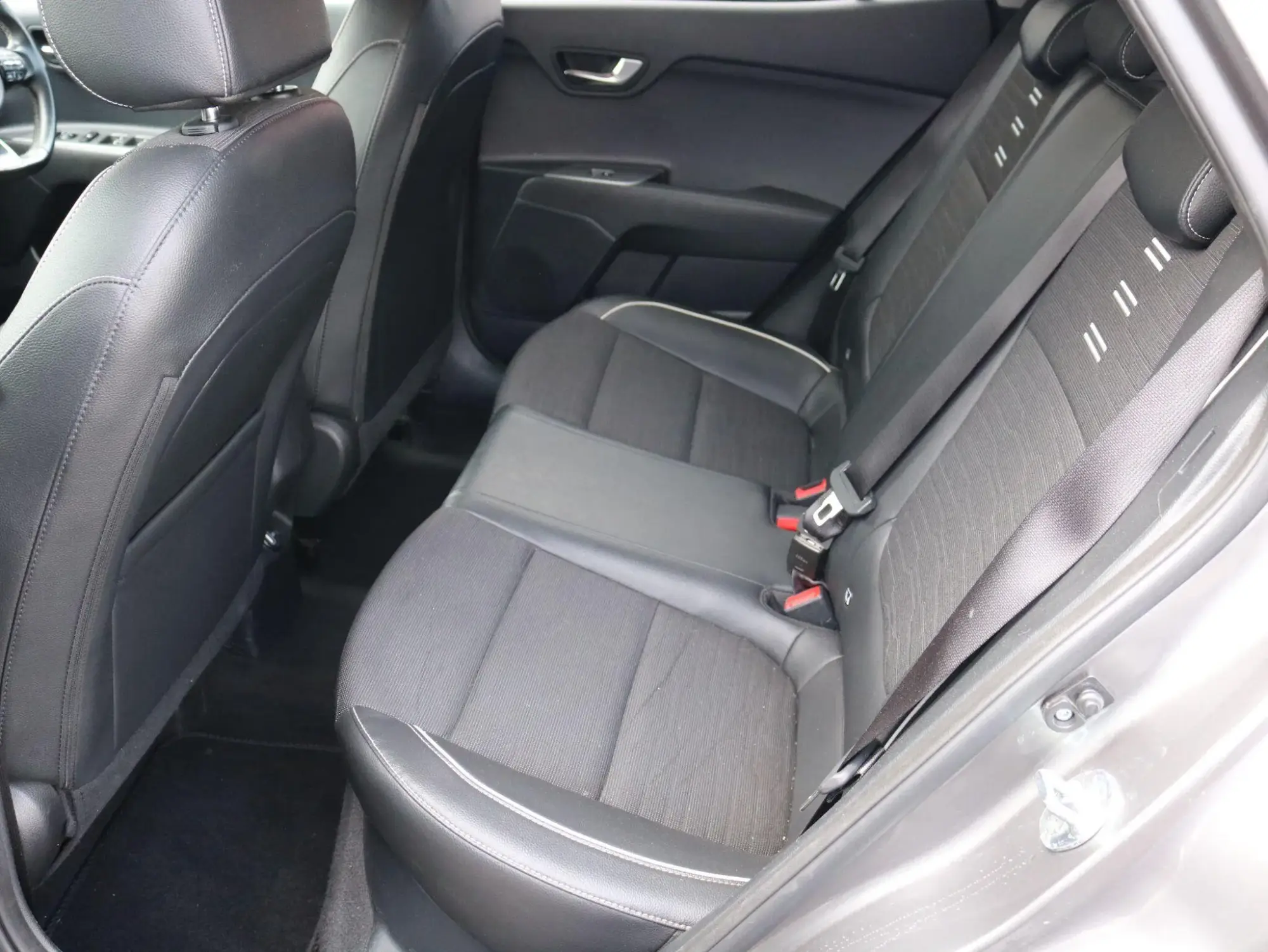 Kia Stonic Image 26