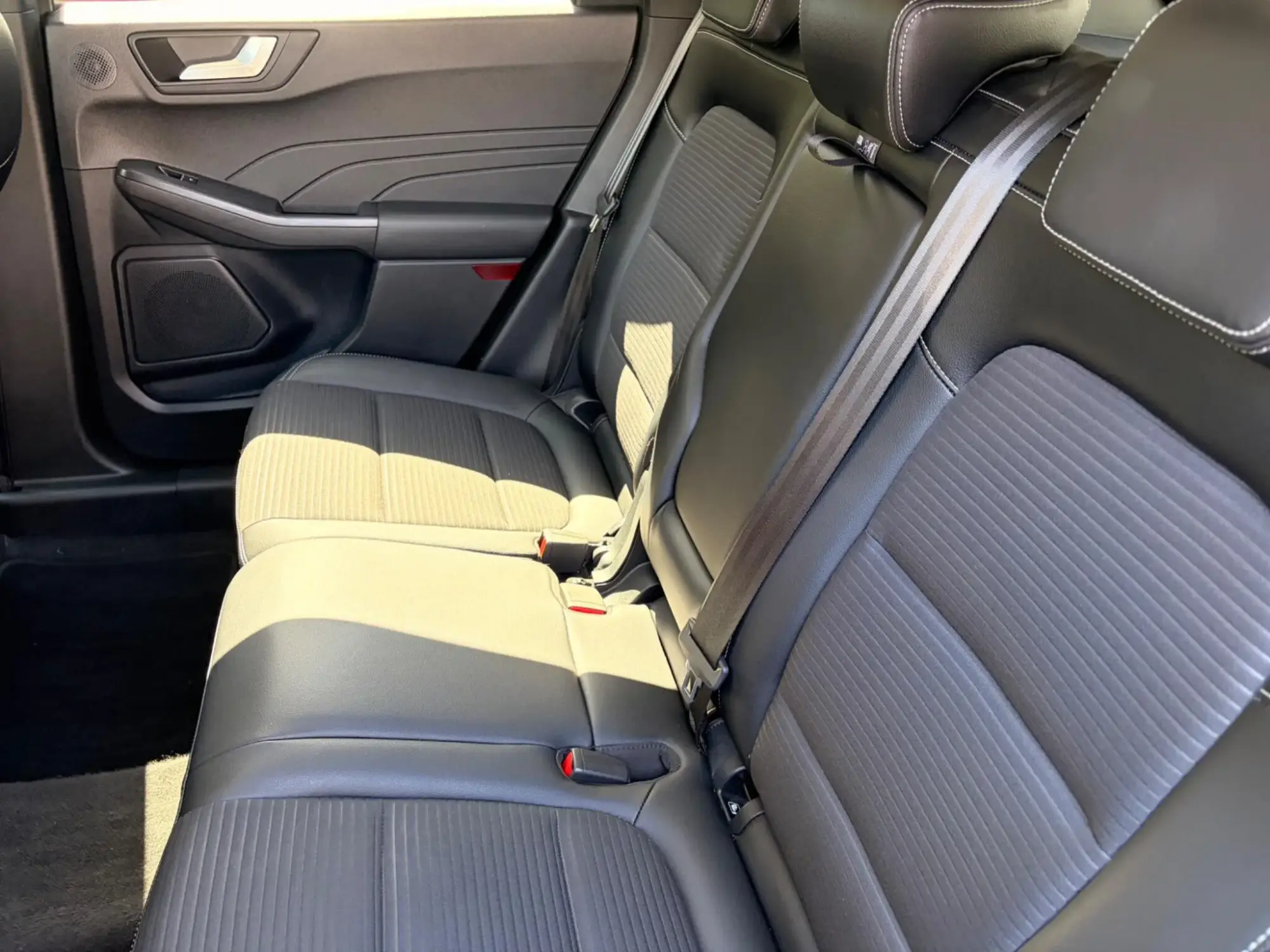 Ford Kuga Image 14
