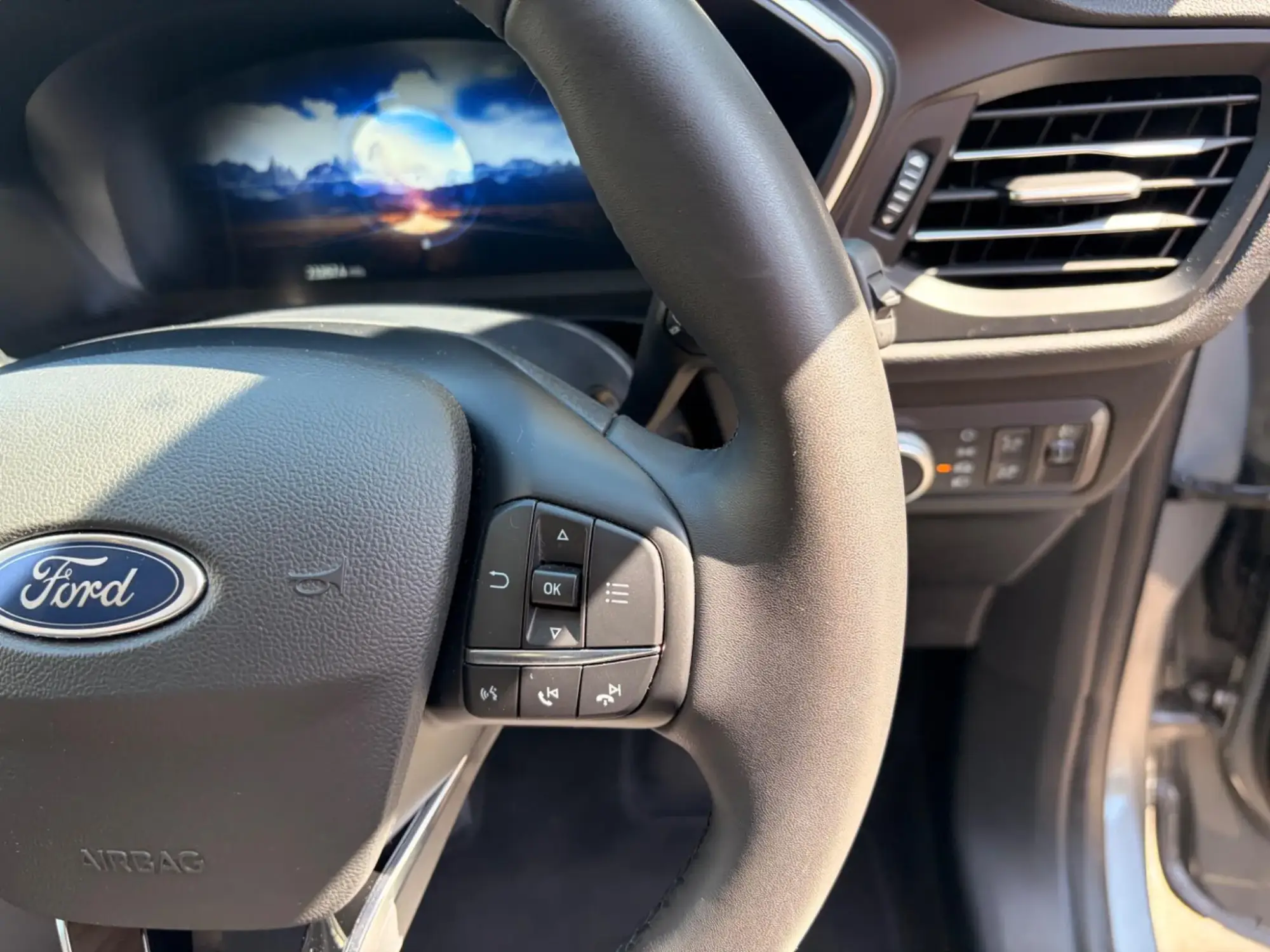 Ford Kuga Image 17