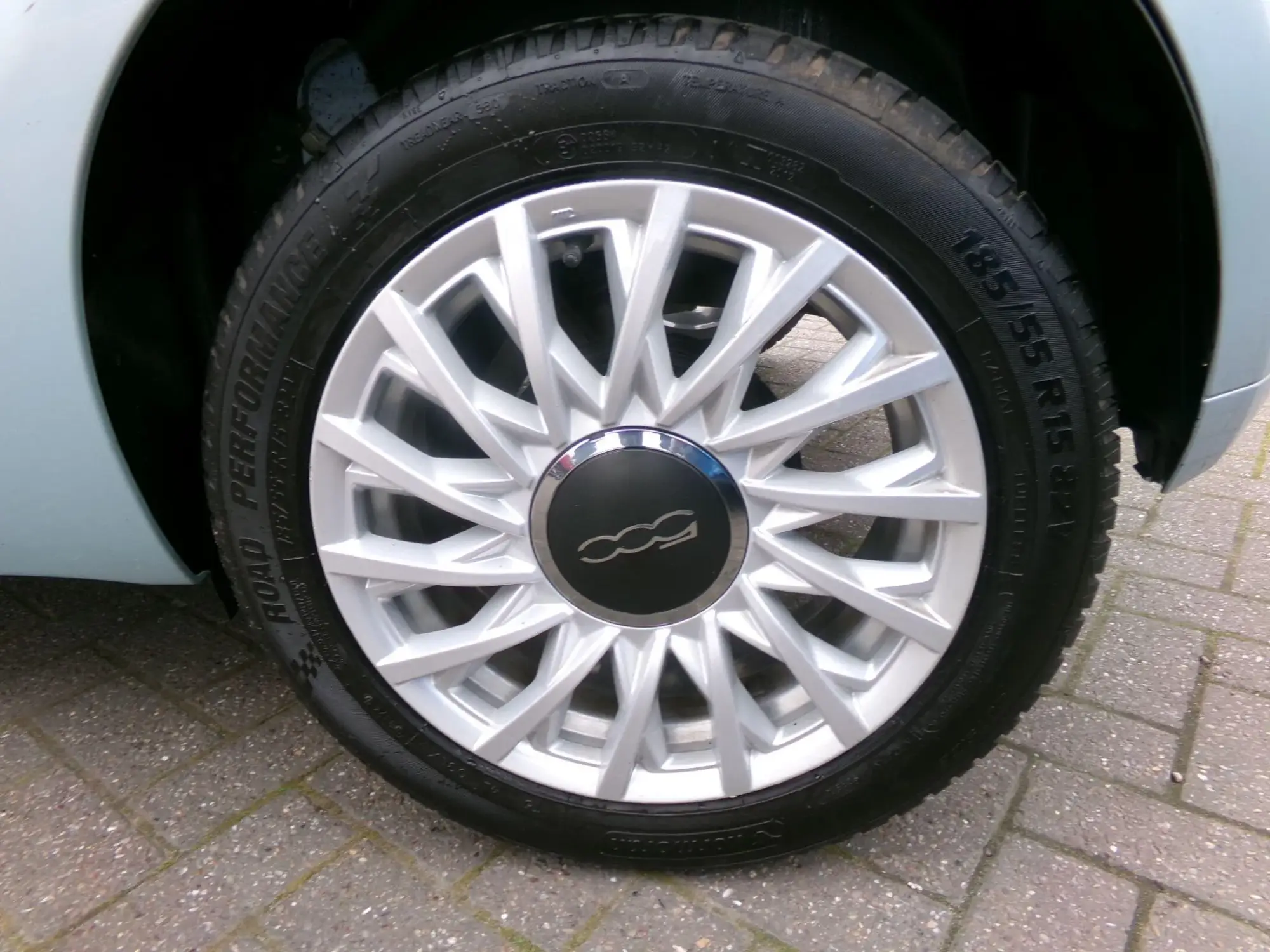 Fiat 500 Hybrid Image 9