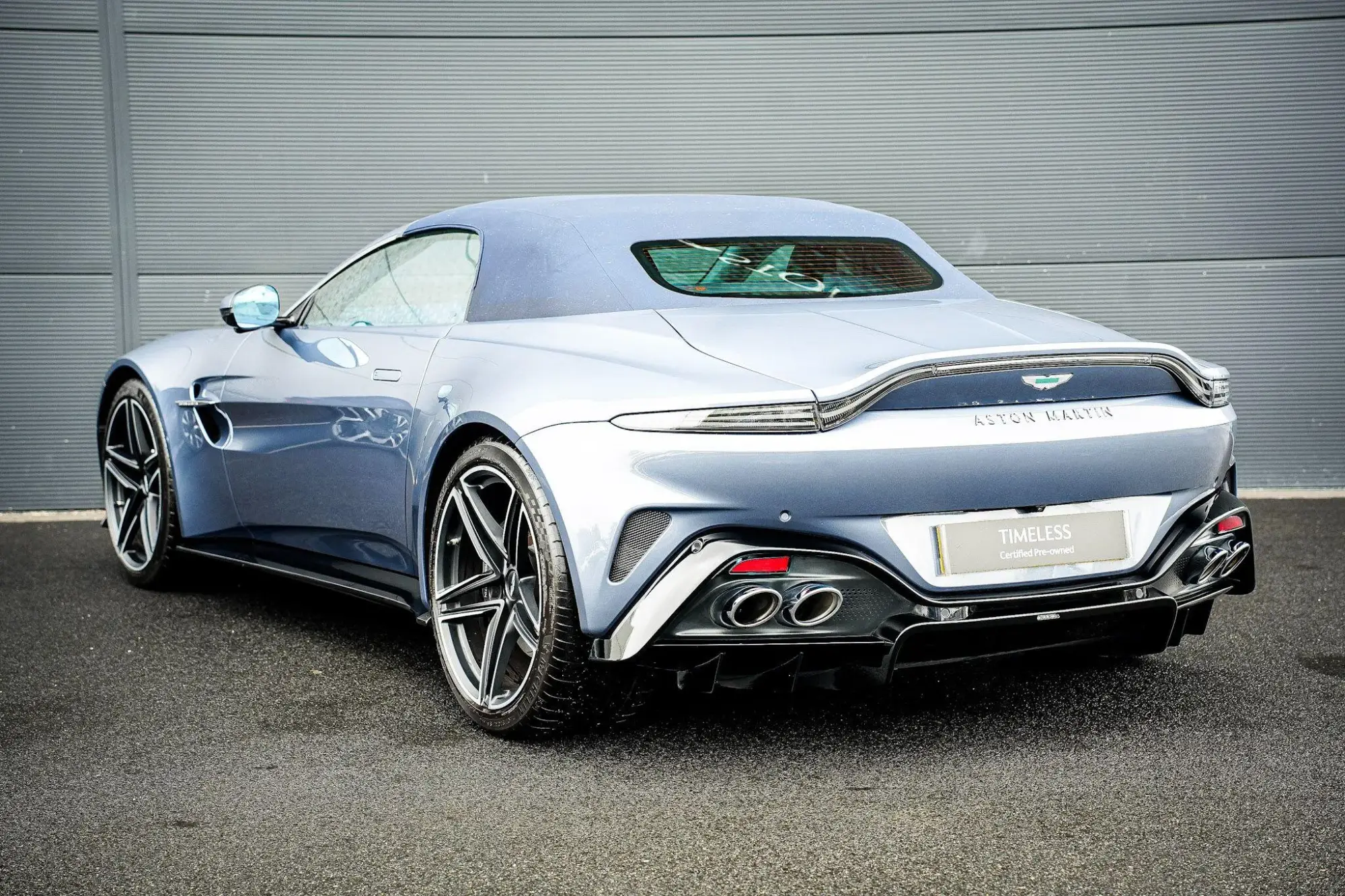 Aston Martin Vantage Roadster Image 11 Aston Martin Vantage Roadster Image 11