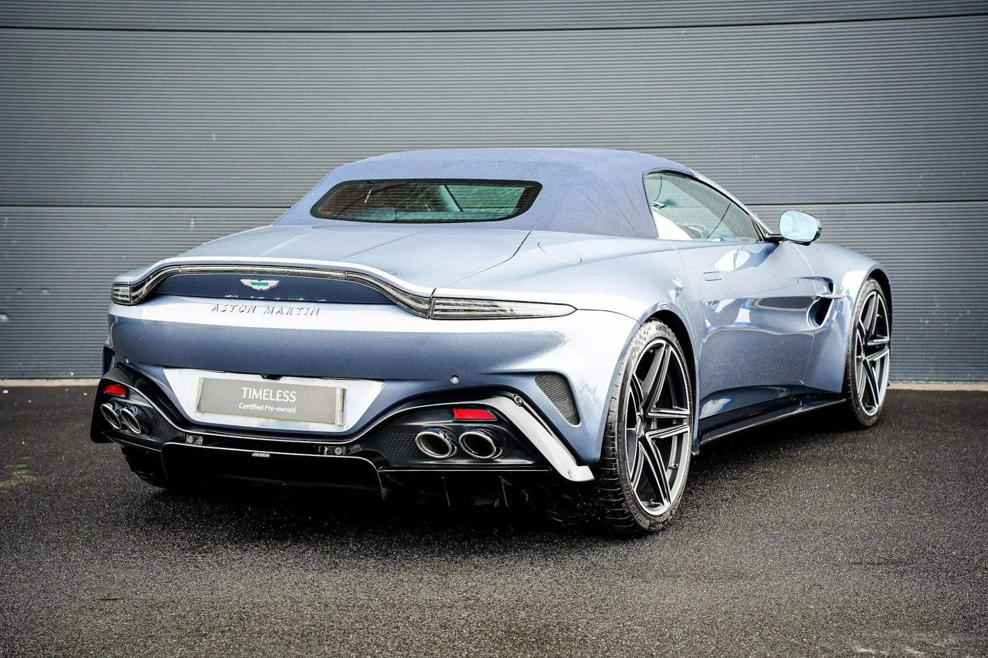 Aston Martin Vantage Roadster Image 13 Aston Martin Vantage Roadster Image 13