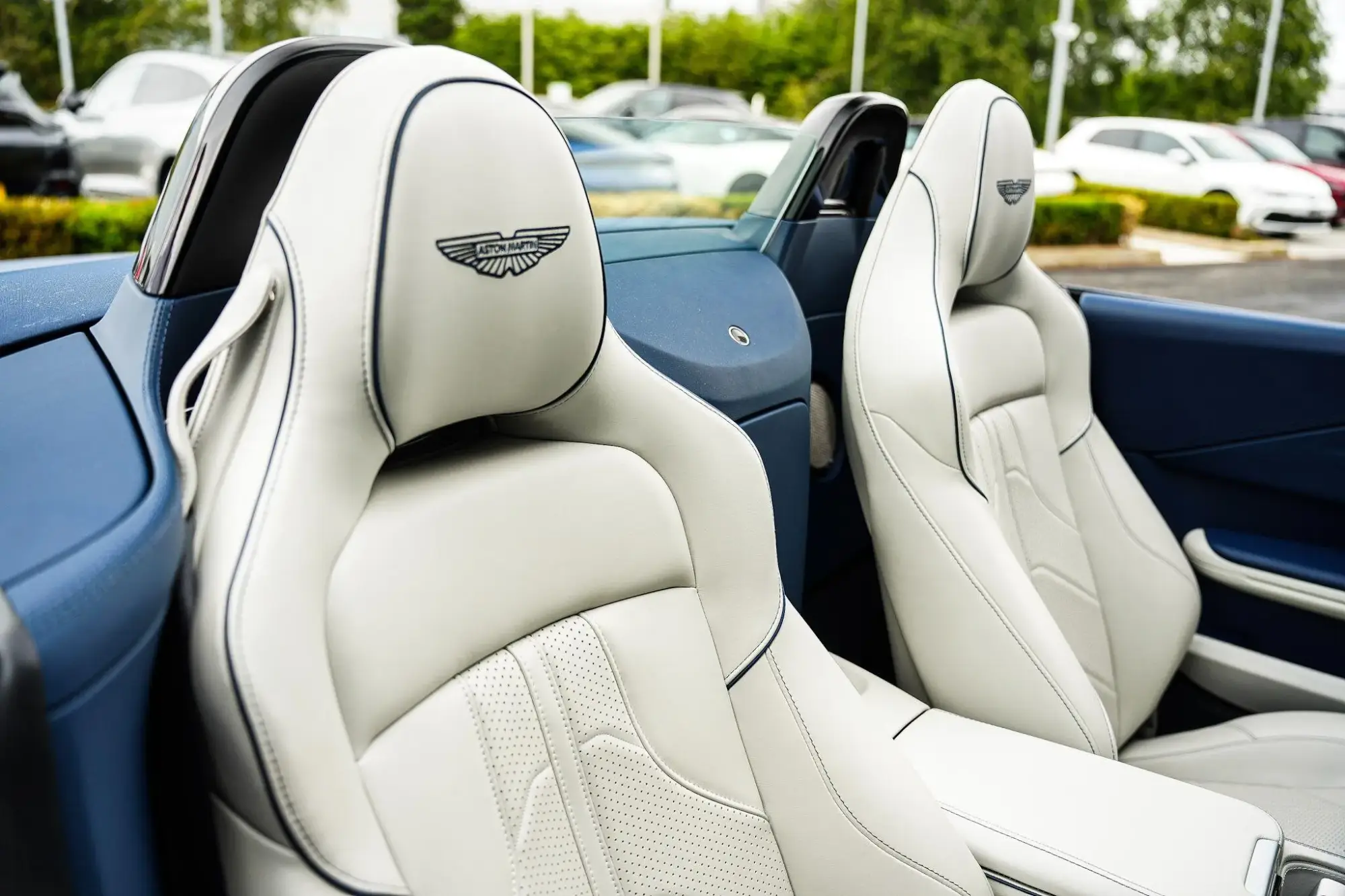 Aston Martin Vantage Roadster Image 16 Aston Martin Vantage Roadster Image 16