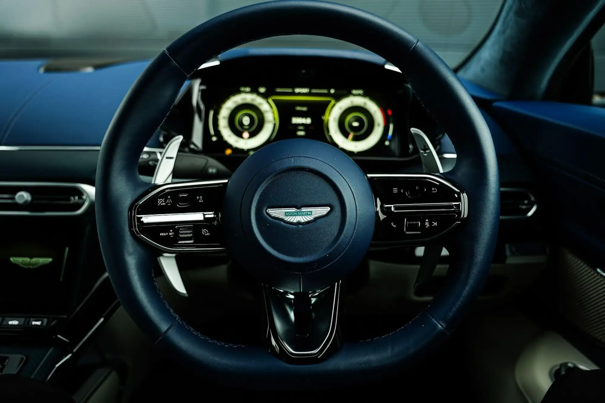 Aston Martin Vantage Roadster Image 23 Aston Martin Vantage Roadster Image 23