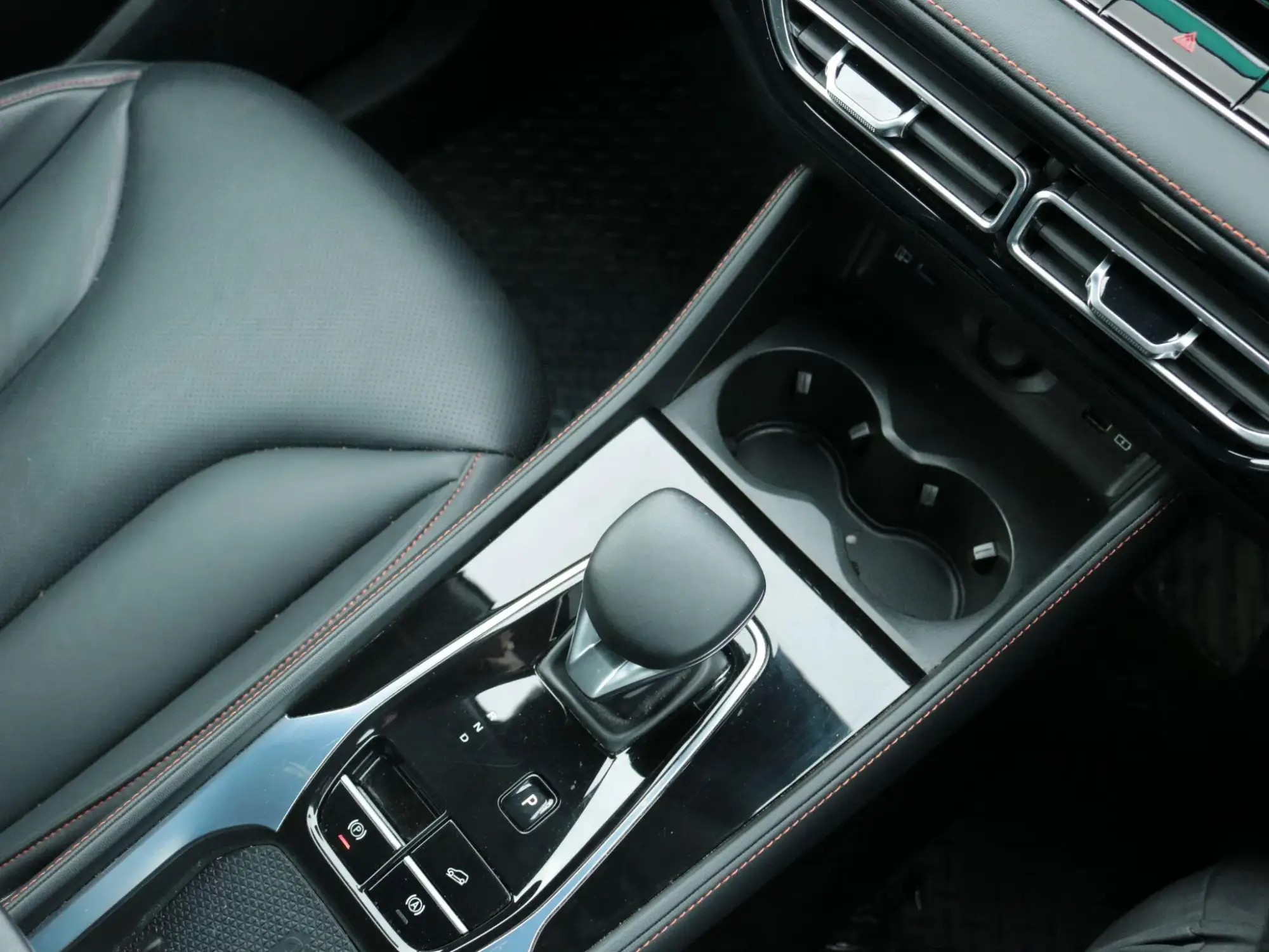 MG HS Plug-in Hybrid Image 21 MG HS Plug-in Hybrid Image 21