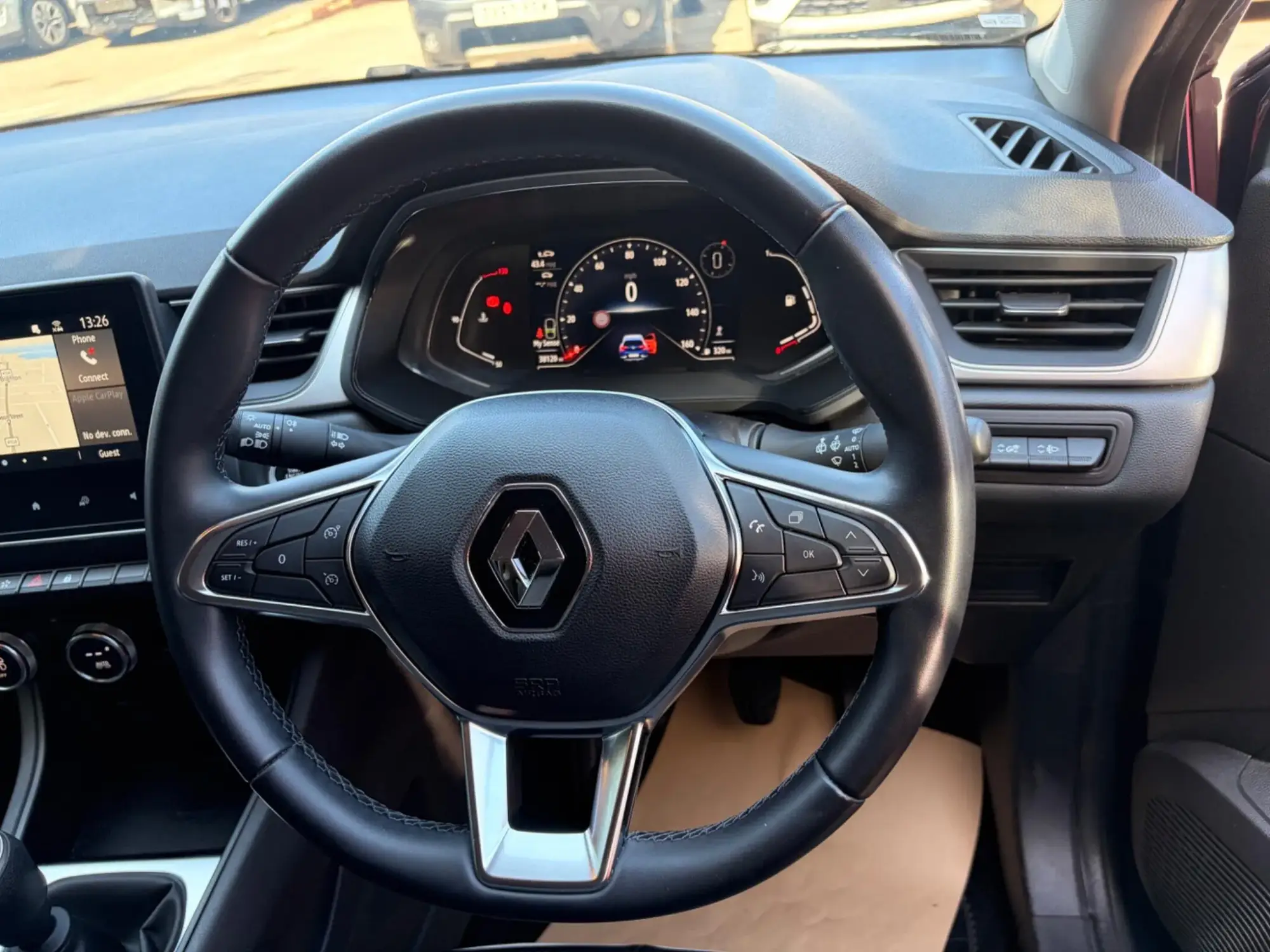 Renault Captur Image 28