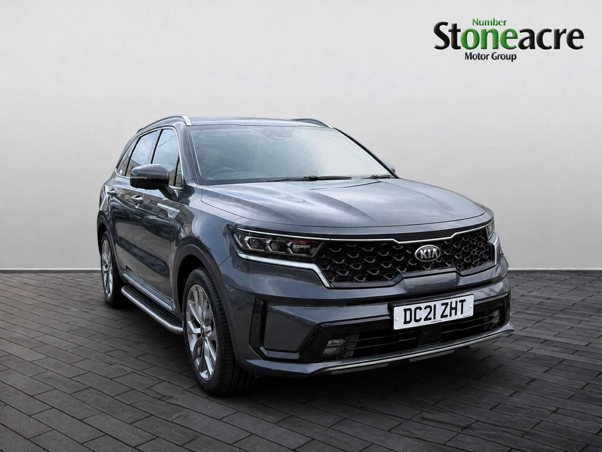Kia Sorento listing photo