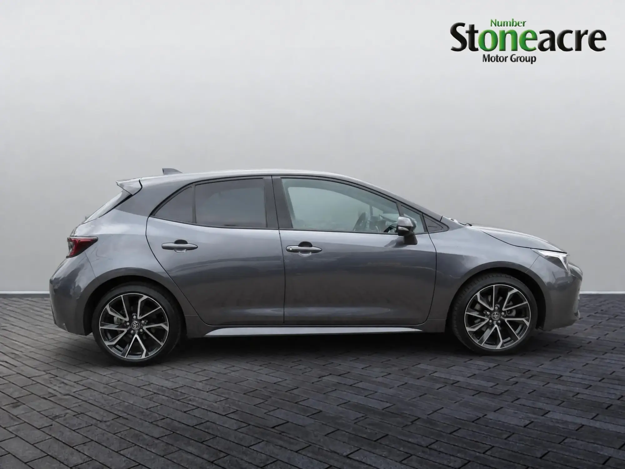 Toyota Corolla Hatchback 2.0 VVT-h Excel CVT Euro 6 (s/s) 5dr NC73XWG Image 2 Toyota Corolla Hatchback 2.0 VVT-h Excel CVT Euro 6 (s/s) 5dr NC73XWG Image 2