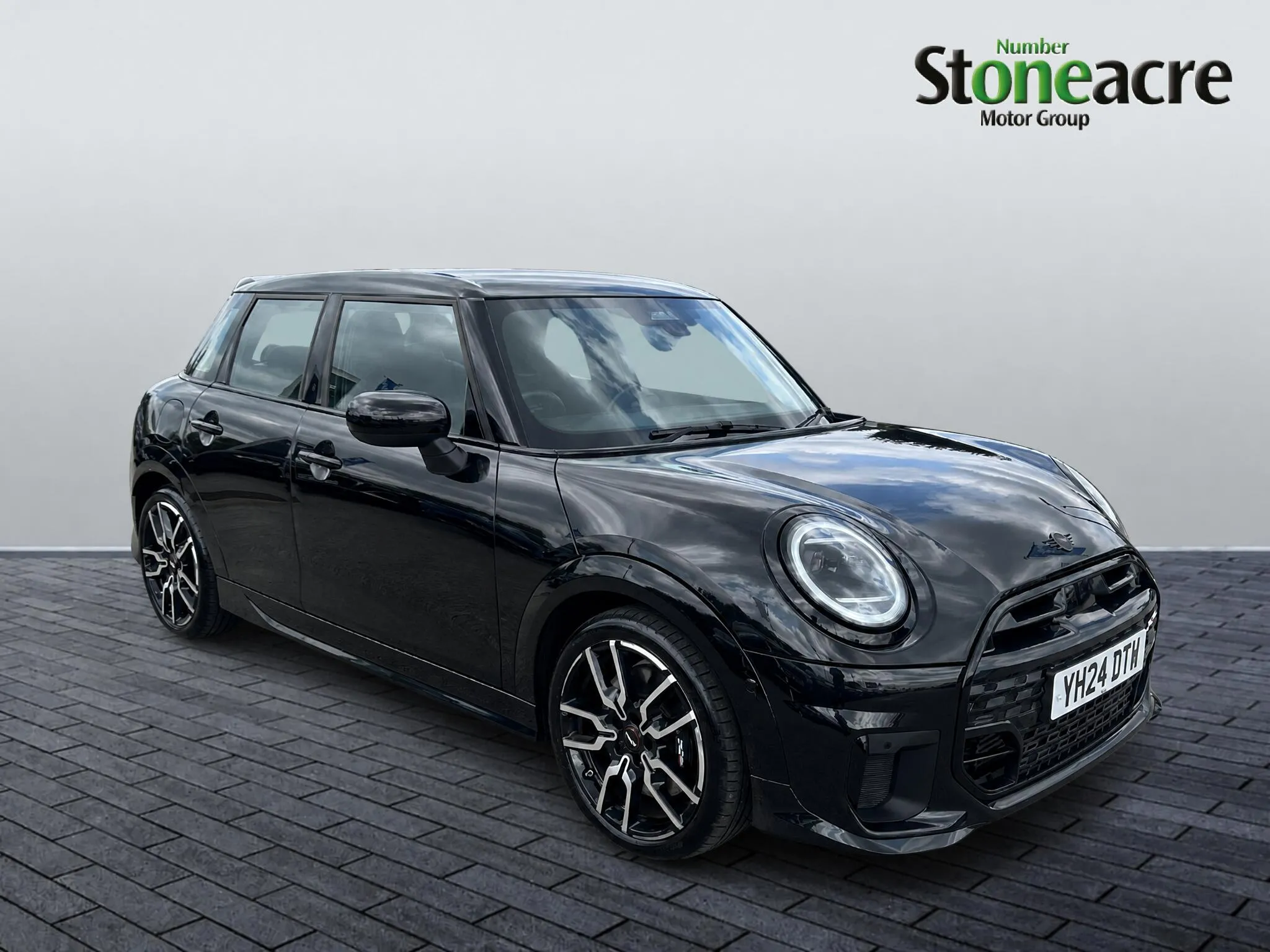 MINI Cooper listing photo