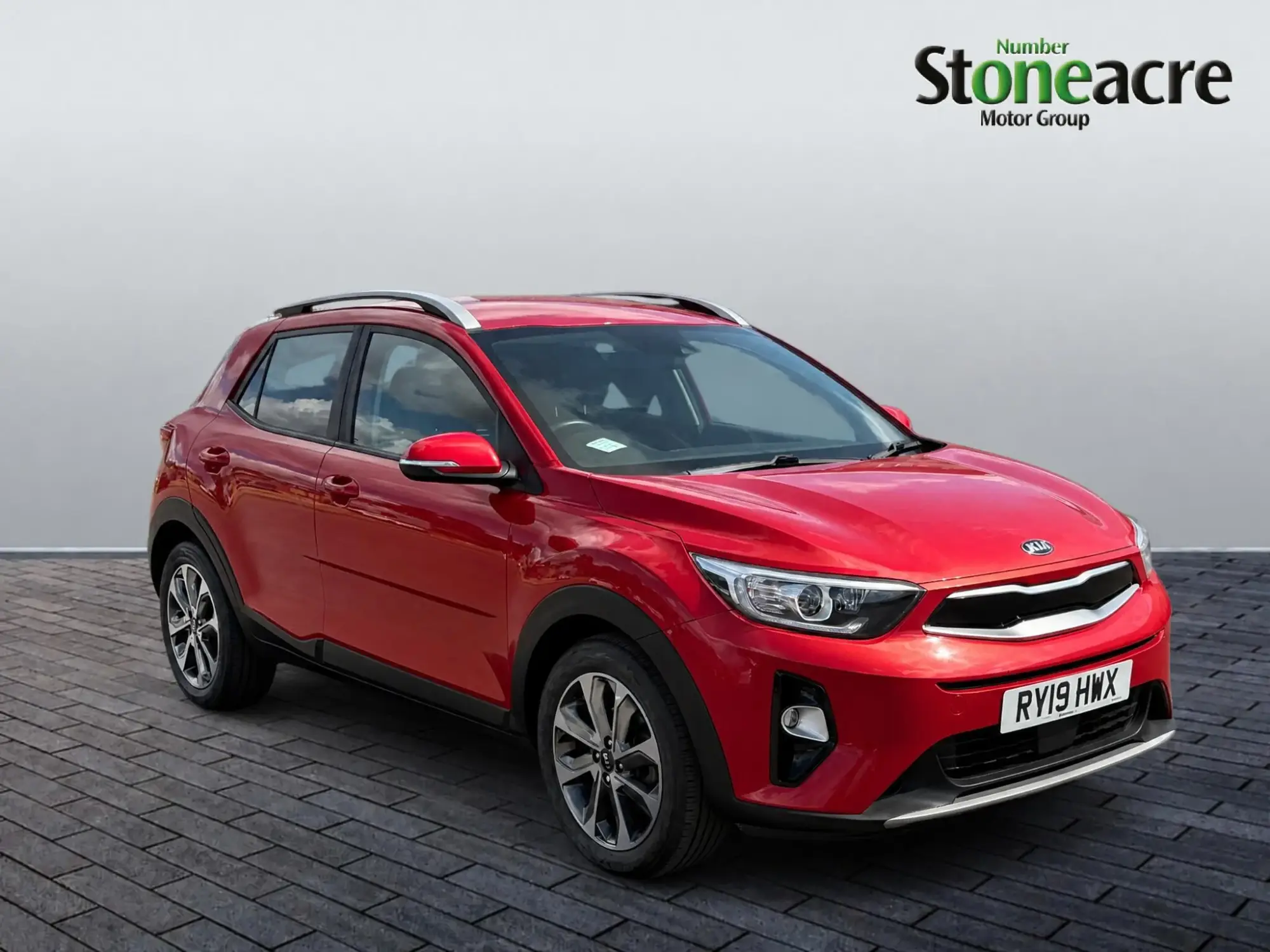 Kia Stonic 1.0 T-GDi 3 SUV 5dr Petrol Manual Euro 6 (s/s) (118 bhp) RY19HWX Image 1 Kia Stonic 1.0 T-GDi 3 SUV 5dr Petrol Manual Euro 6 (s/s) (118 bhp) RY19HWX Image 1