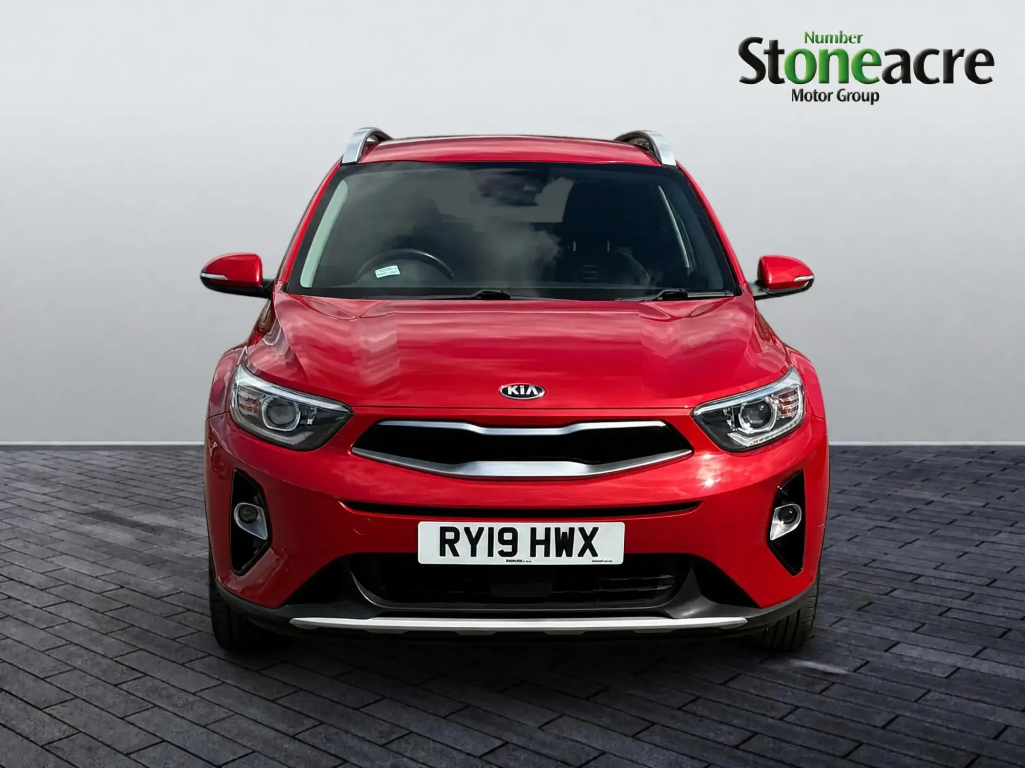 Kia Stonic 1.0 T-GDi 3 SUV 5dr Petrol Manual Euro 6 (s/s) (118 bhp) RY19HWX Image 2 Kia Stonic 1.0 T-GDi 3 SUV 5dr Petrol Manual Euro 6 (s/s) (118 bhp) RY19HWX Image 2