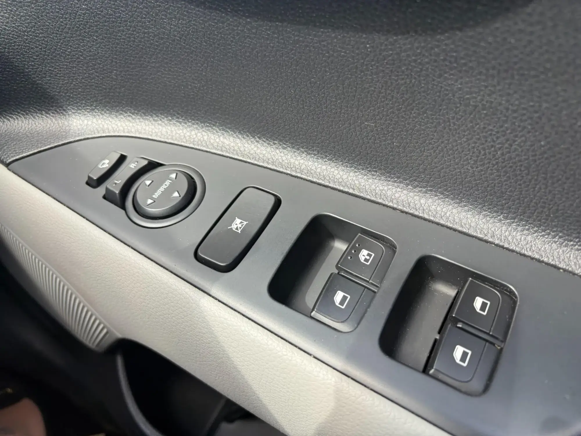 Kia Stonic Image 12 Kia Stonic Image 12