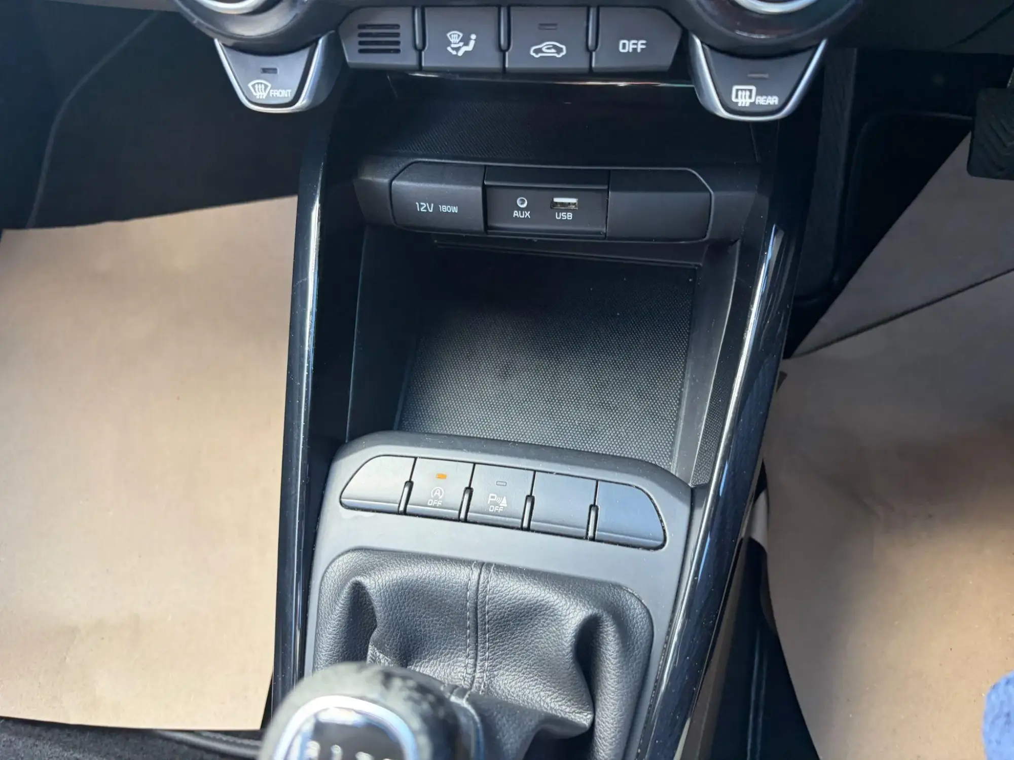 Kia Stonic Image 15 Kia Stonic Image 15
