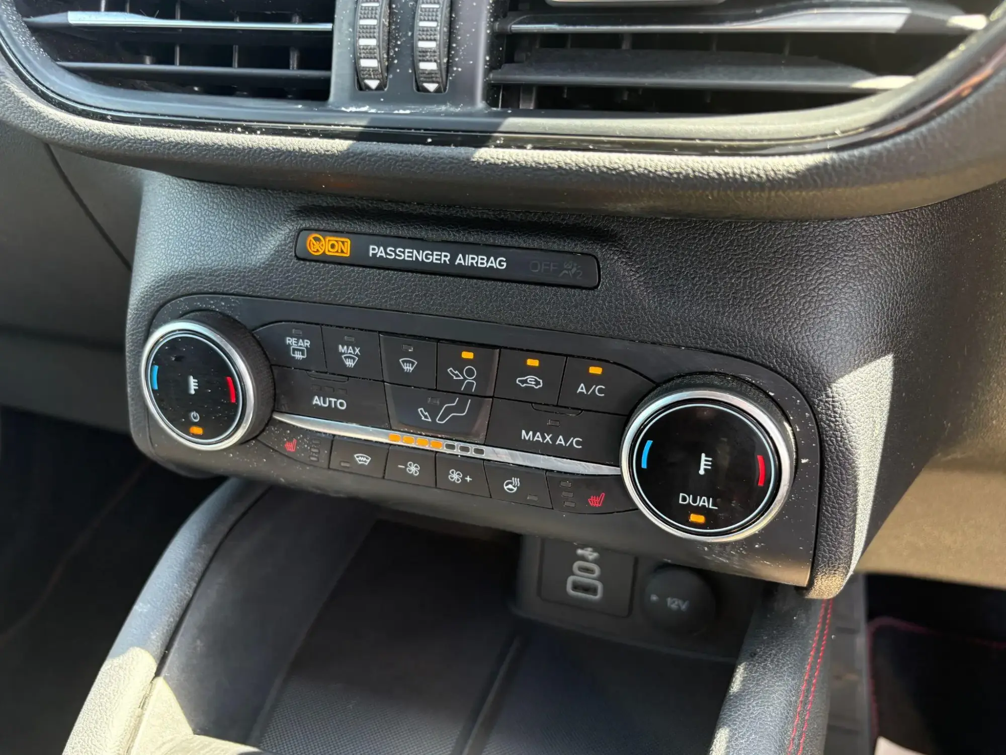 Ford Kuga Hybrid Image 10 Ford Kuga Hybrid Image 10