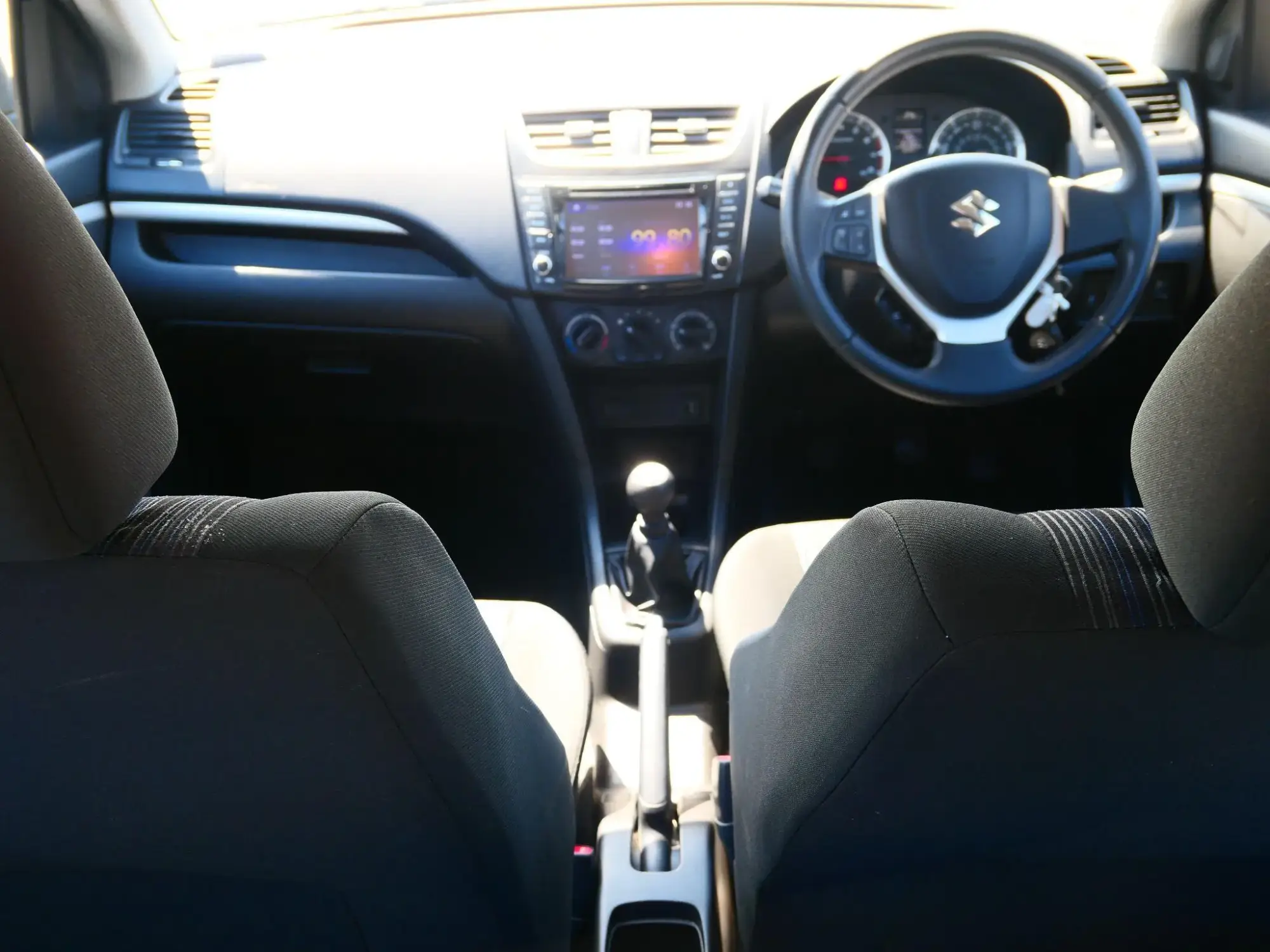 Suzuki Swift Image 12 Suzuki Swift Image 12