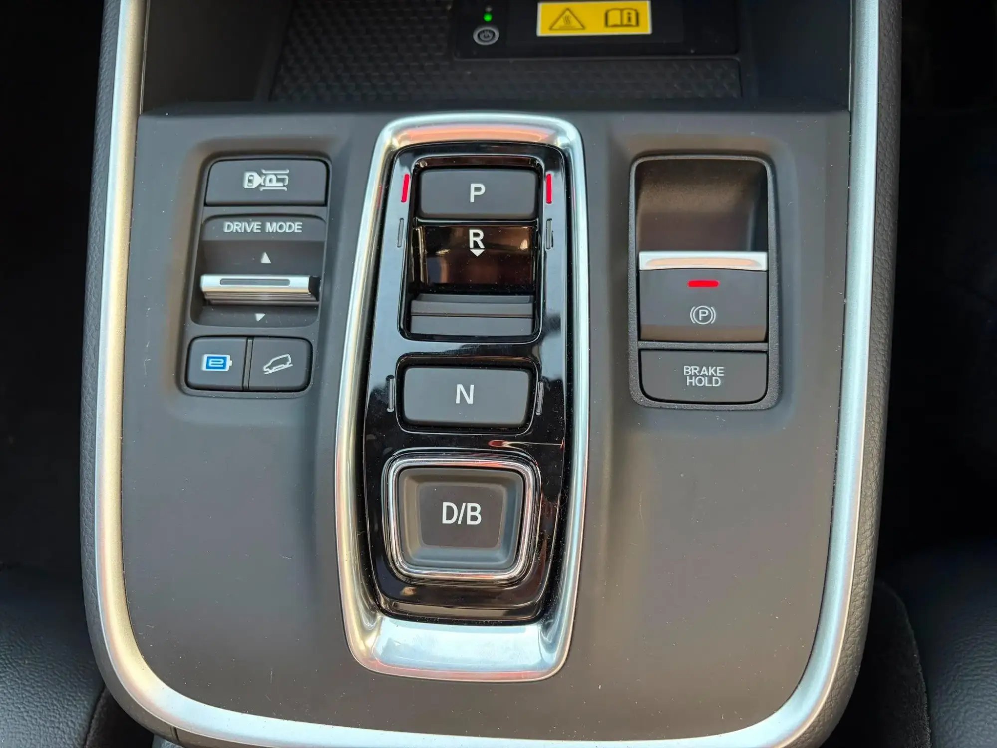 Honda CR-V Plug-in Hybrid Image 18 Honda CR-V Plug-in Hybrid Image 18