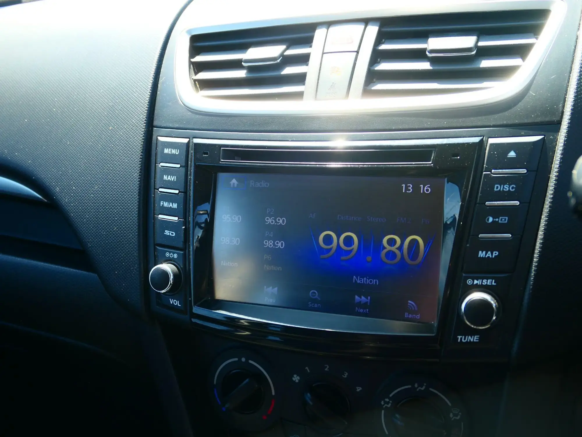 Suzuki Swift Image 15 Suzuki Swift Image 15