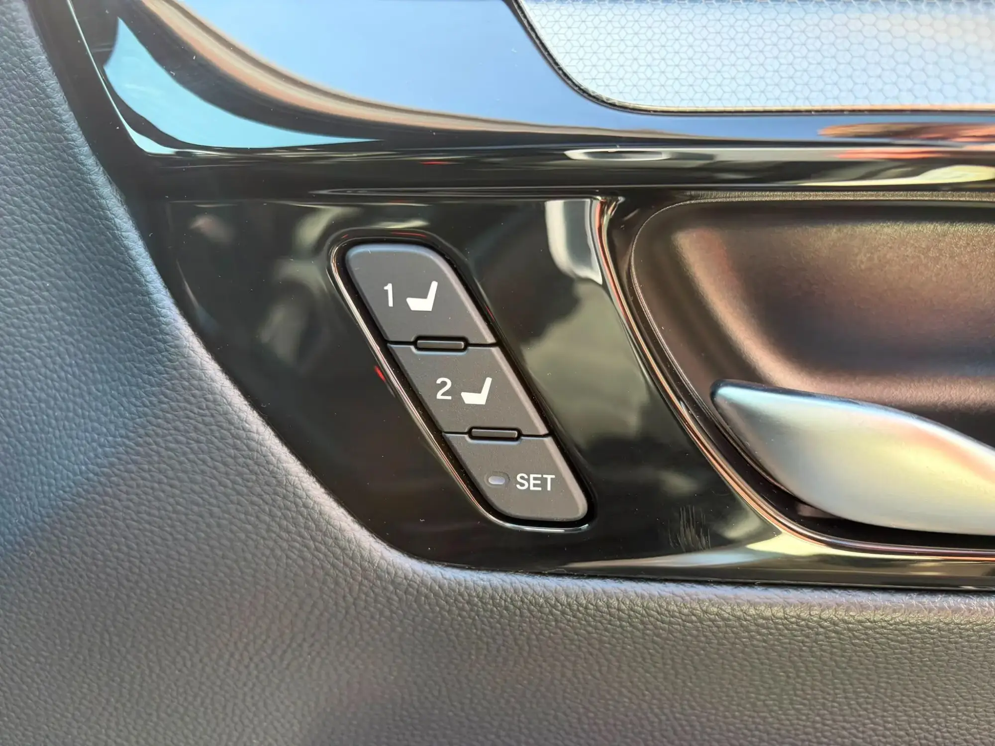Honda CR-V Plug-in Hybrid Image 22 Honda CR-V Plug-in Hybrid Image 22