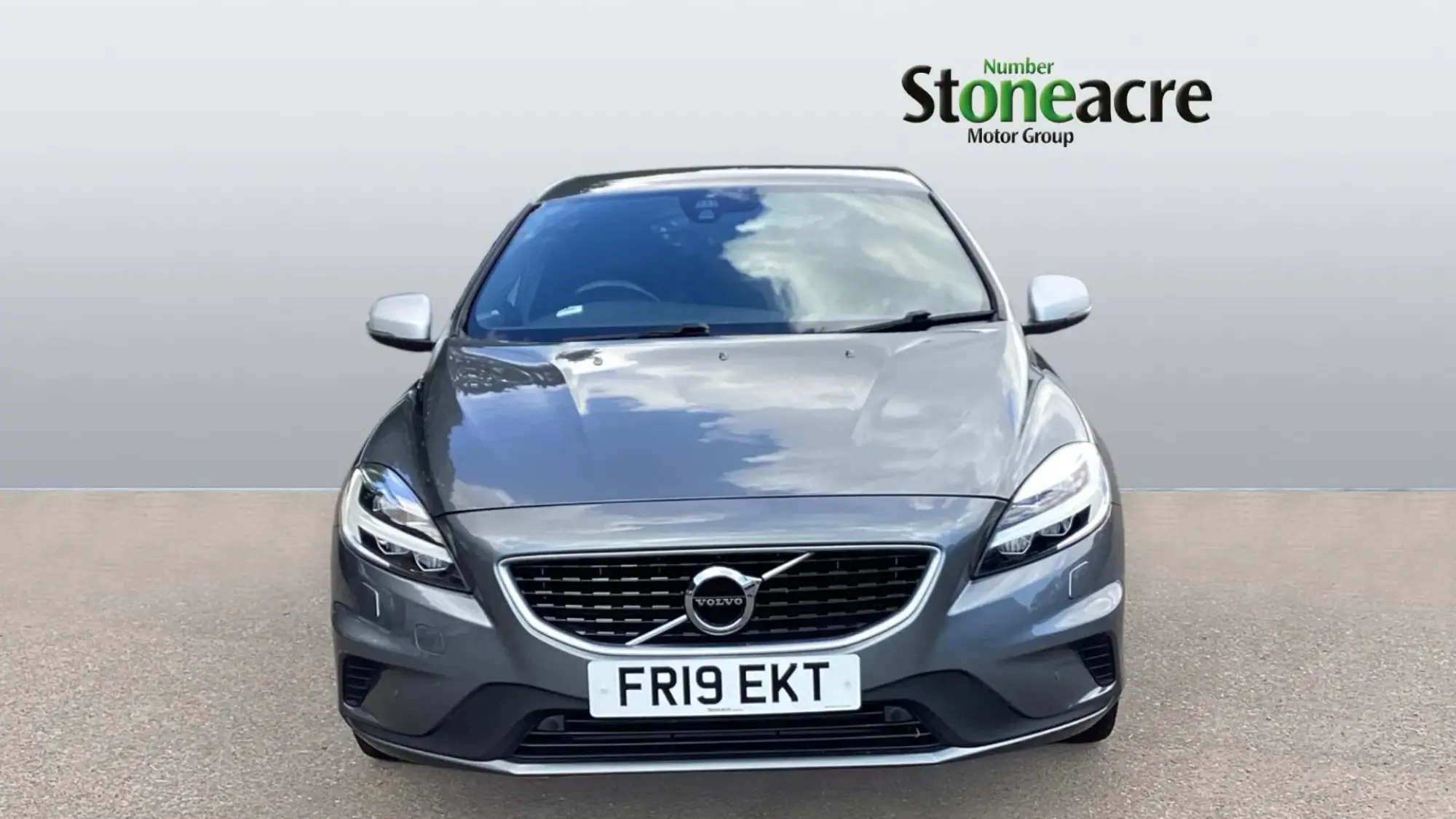 Volvo V40 Image 8 Volvo V40 Image 8