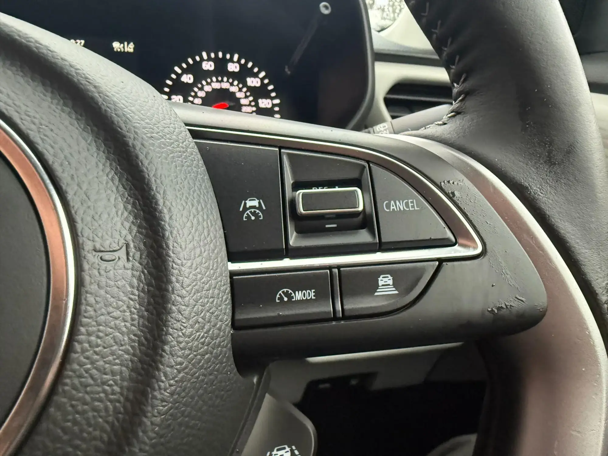 Suzuki Swift Image 16