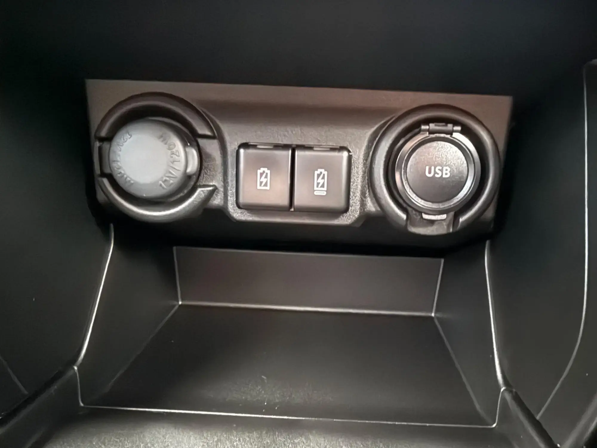 Suzuki Swift Image 21