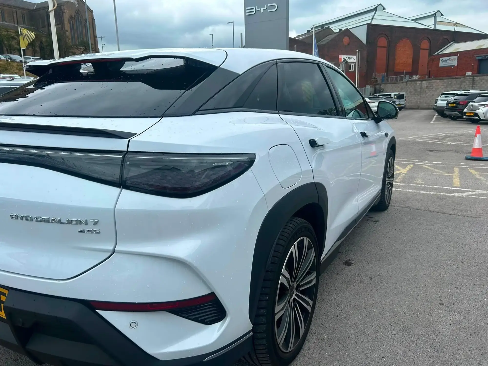 BYD SEALION 7 Image 12