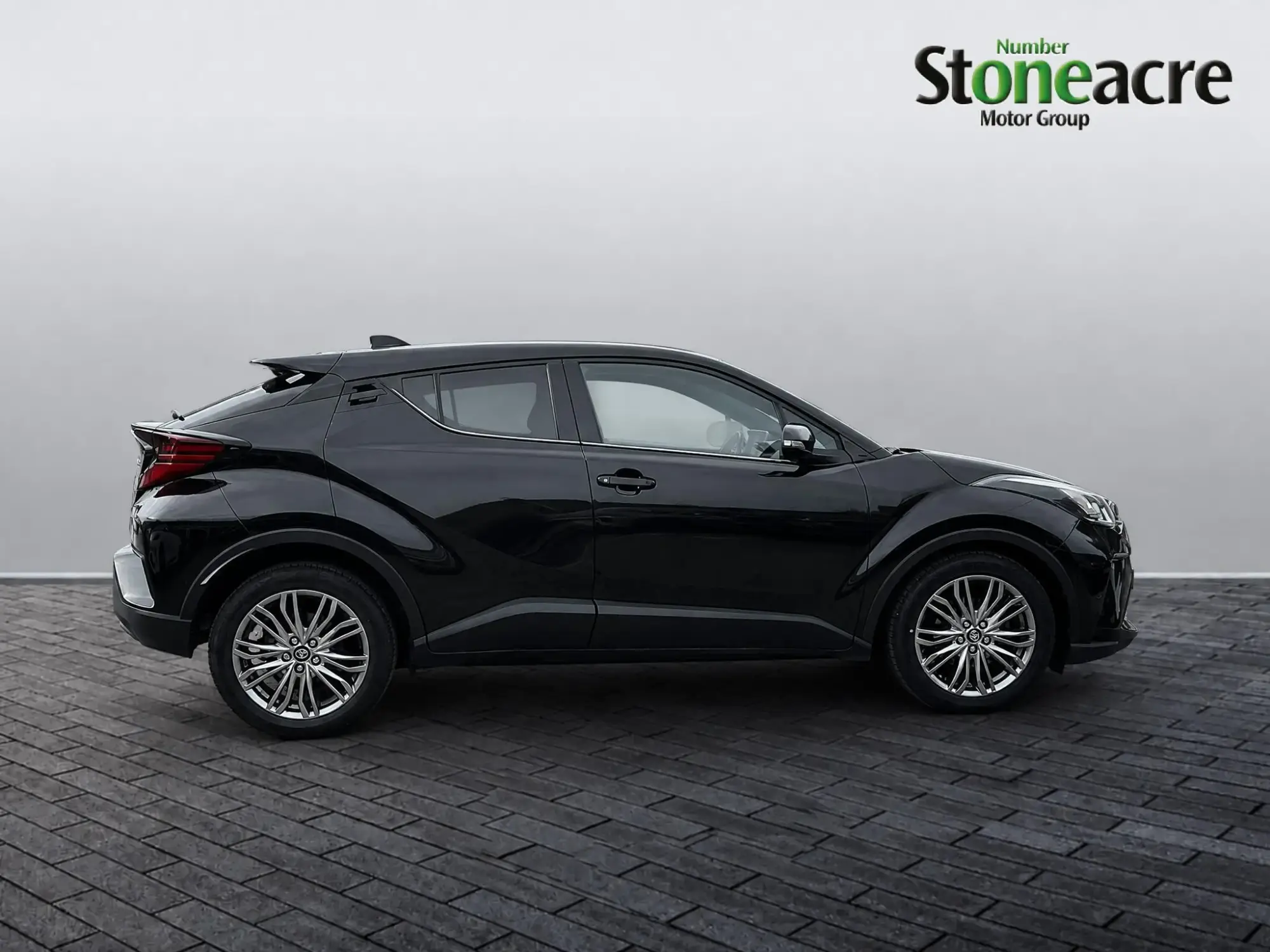 Toyota C-HR Self-Charging Hybrid Image 2