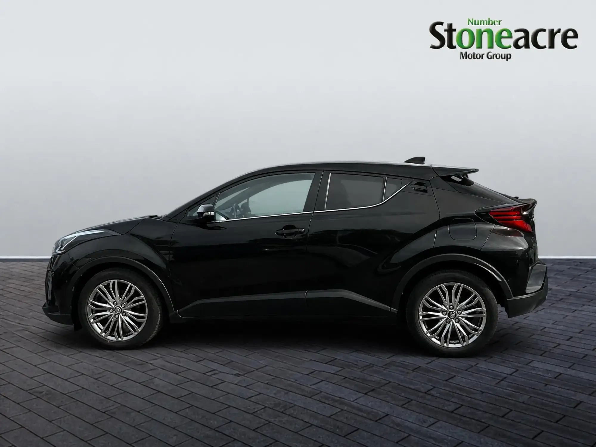 Toyota C-HR Self-Charging Hybrid Image 6