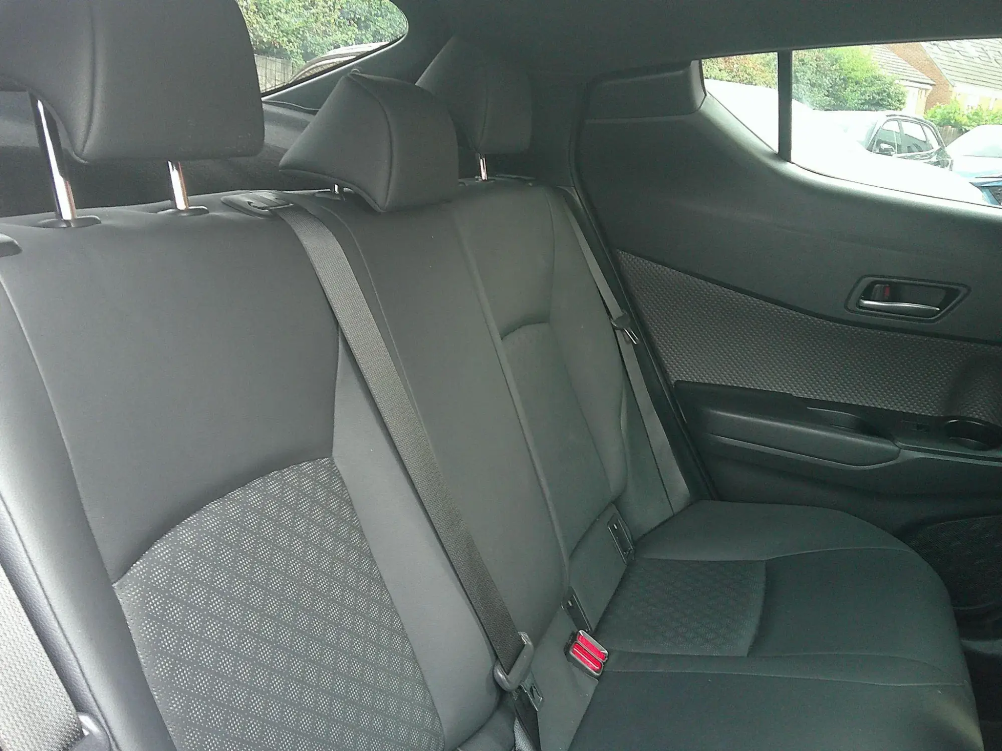 Toyota C-HR Self-Charging Hybrid Image 12