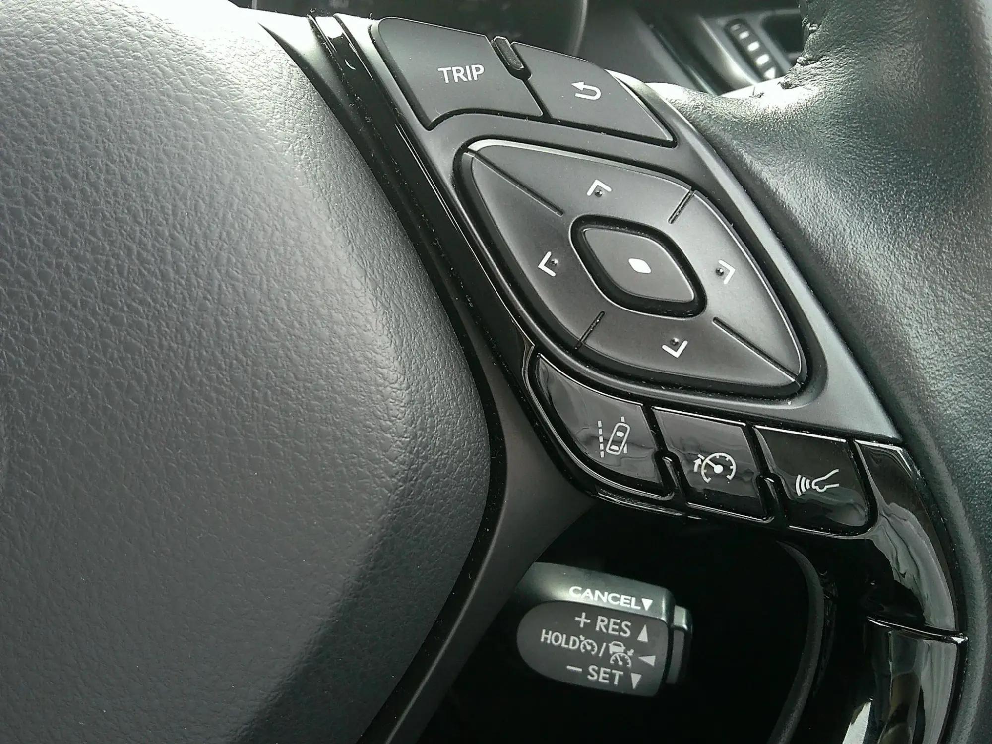 Toyota C-HR Self-Charging Hybrid Image 19