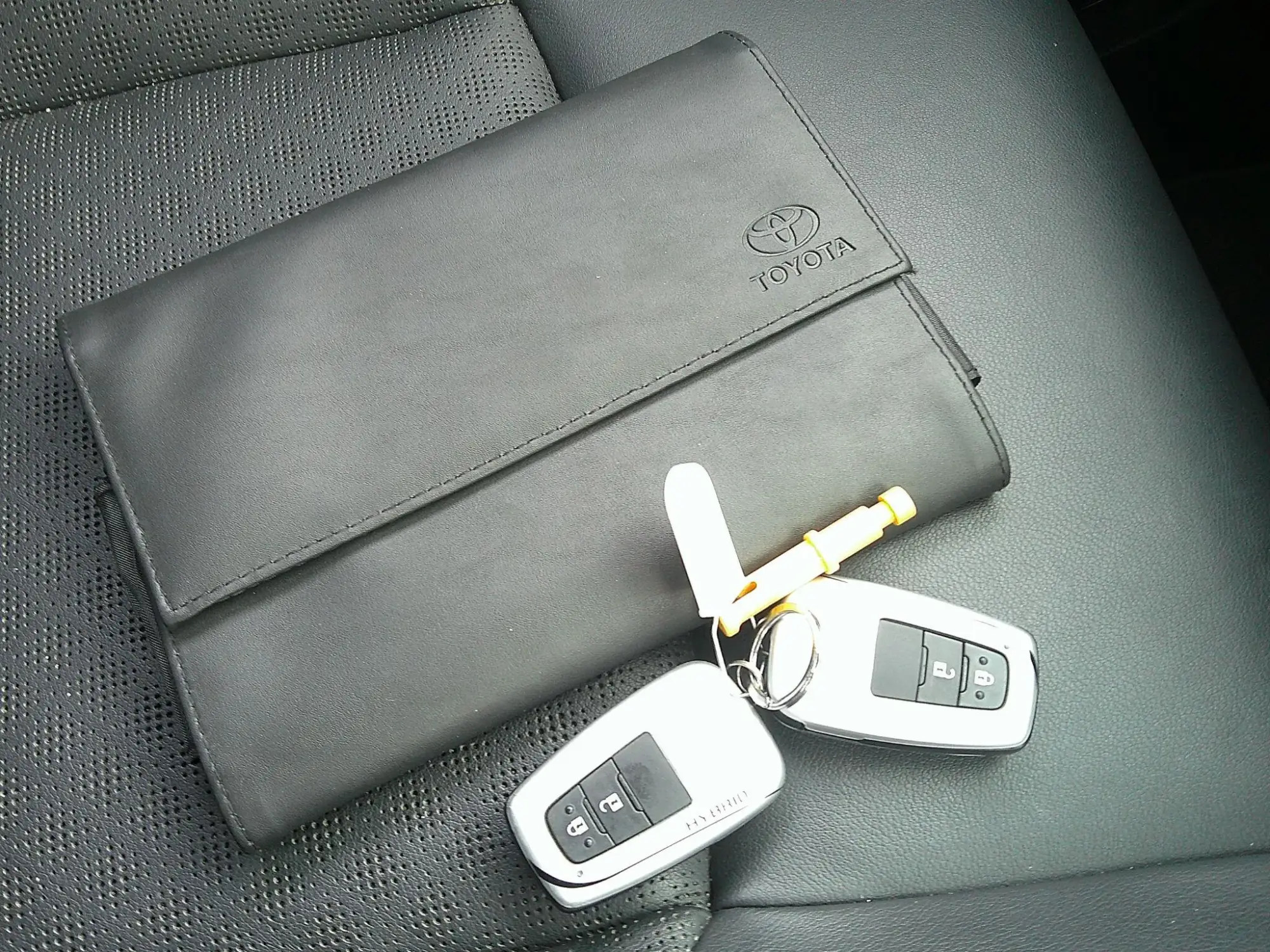 Toyota C-HR Self-Charging Hybrid Image 27