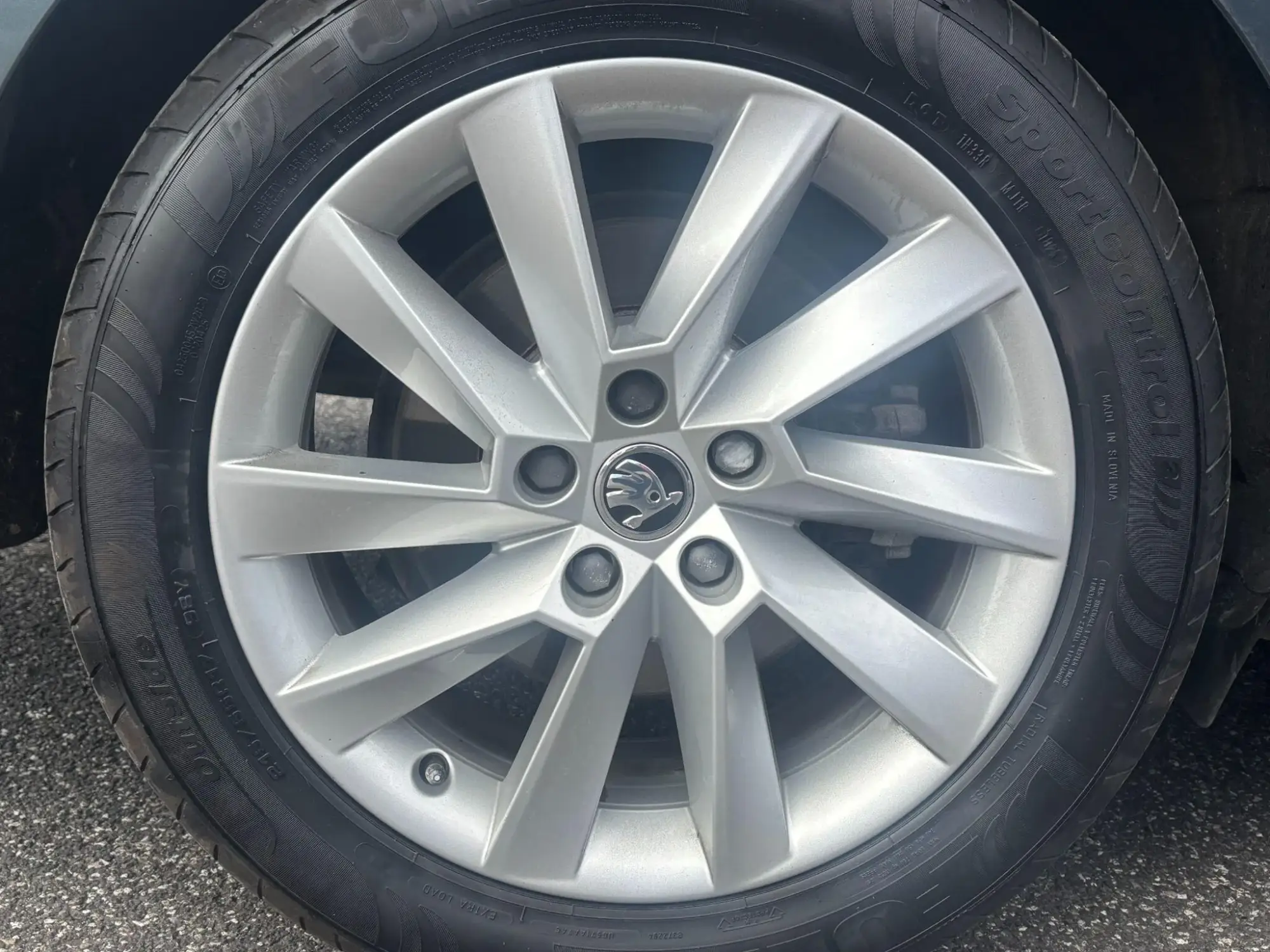 Skoda Superb Image 16