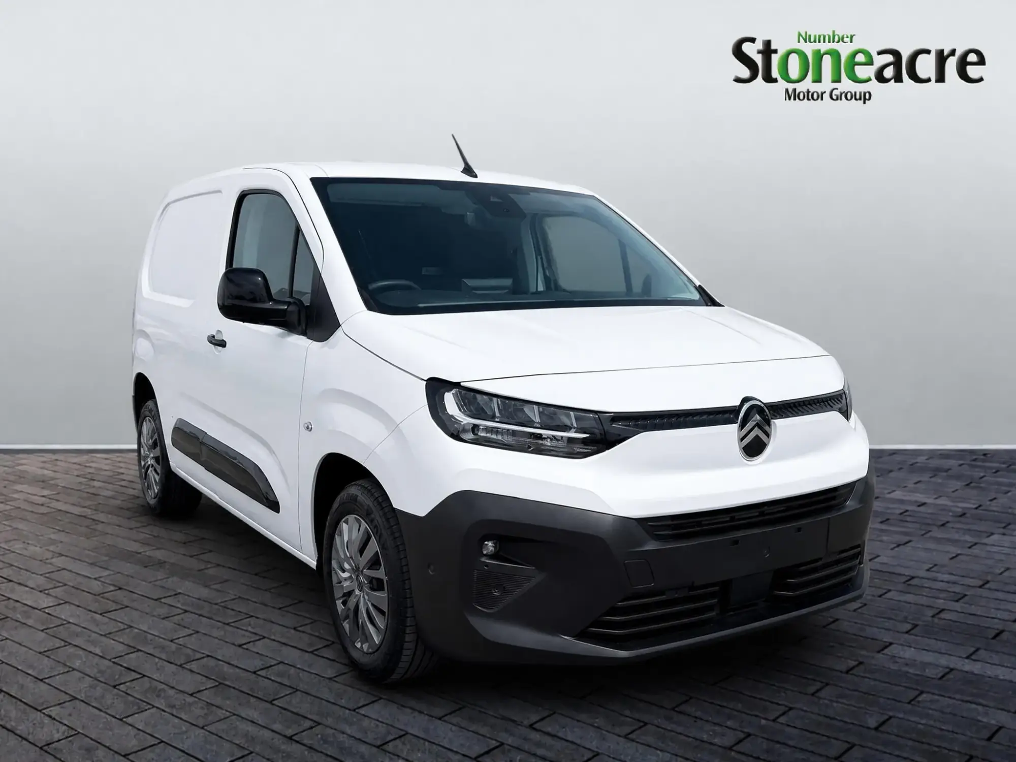 Citroen Berlingo Panel Van 1.5 BlueHDi 1000 Driver M SWB Euro 6 (s/s) 5dr Image 1 Citroen Berlingo Panel Van 1.5 BlueHDi 1000 Driver M SWB Euro 6 (s/s) 5dr Image 1