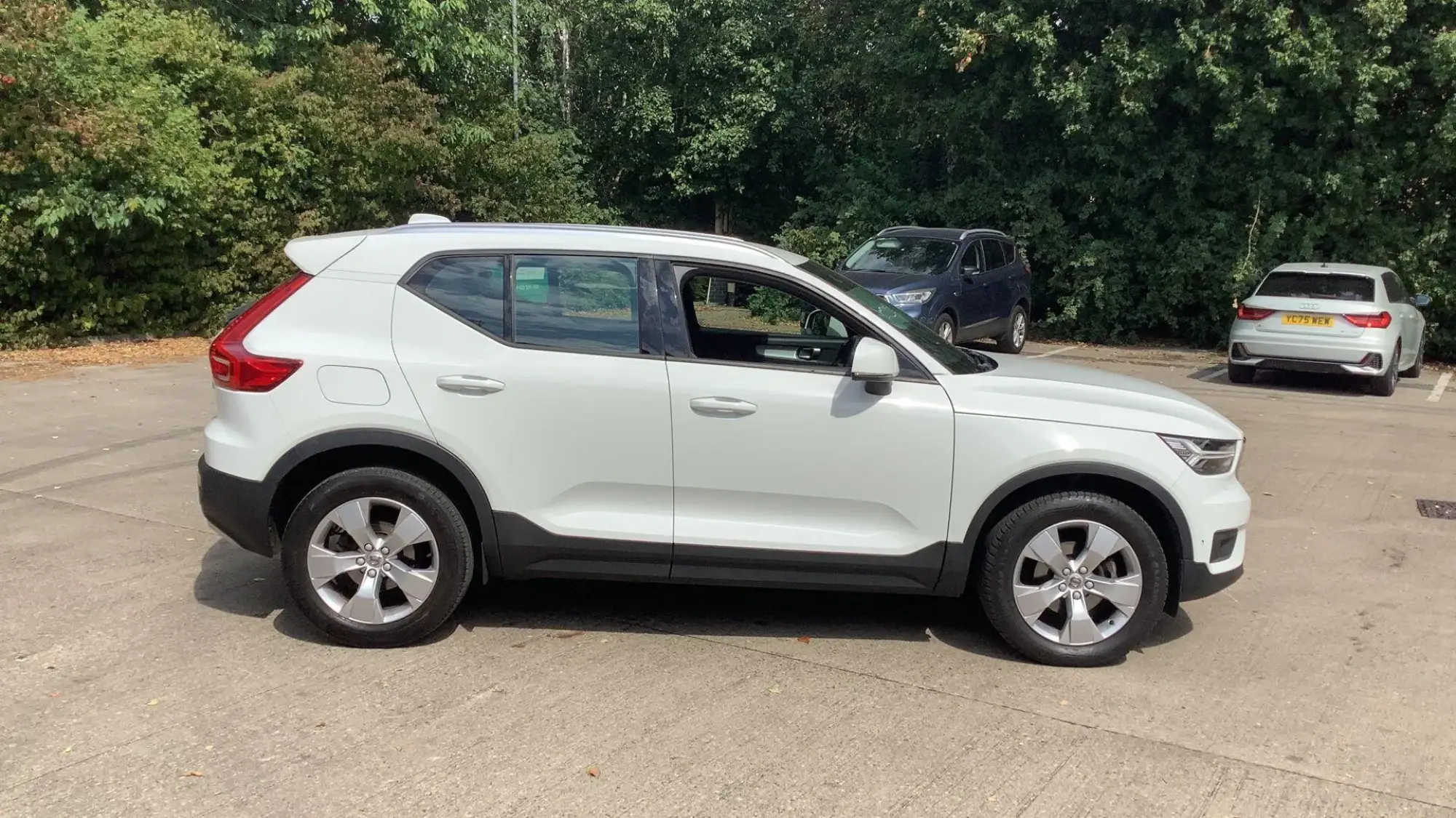 Volvo XC40 Image 17
