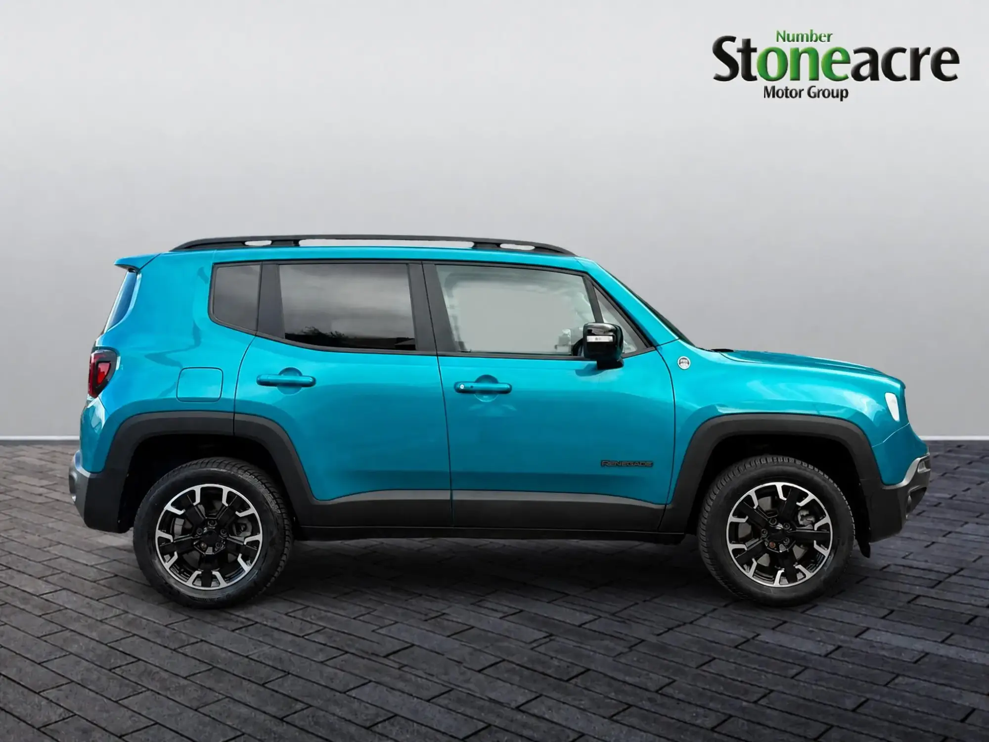 Jeep Renegade 240 Hp At6 Eawd Trailhawk YY23DXD Image 2 Jeep Renegade 240 Hp At6 Eawd Trailhawk YY23DXD Image 2