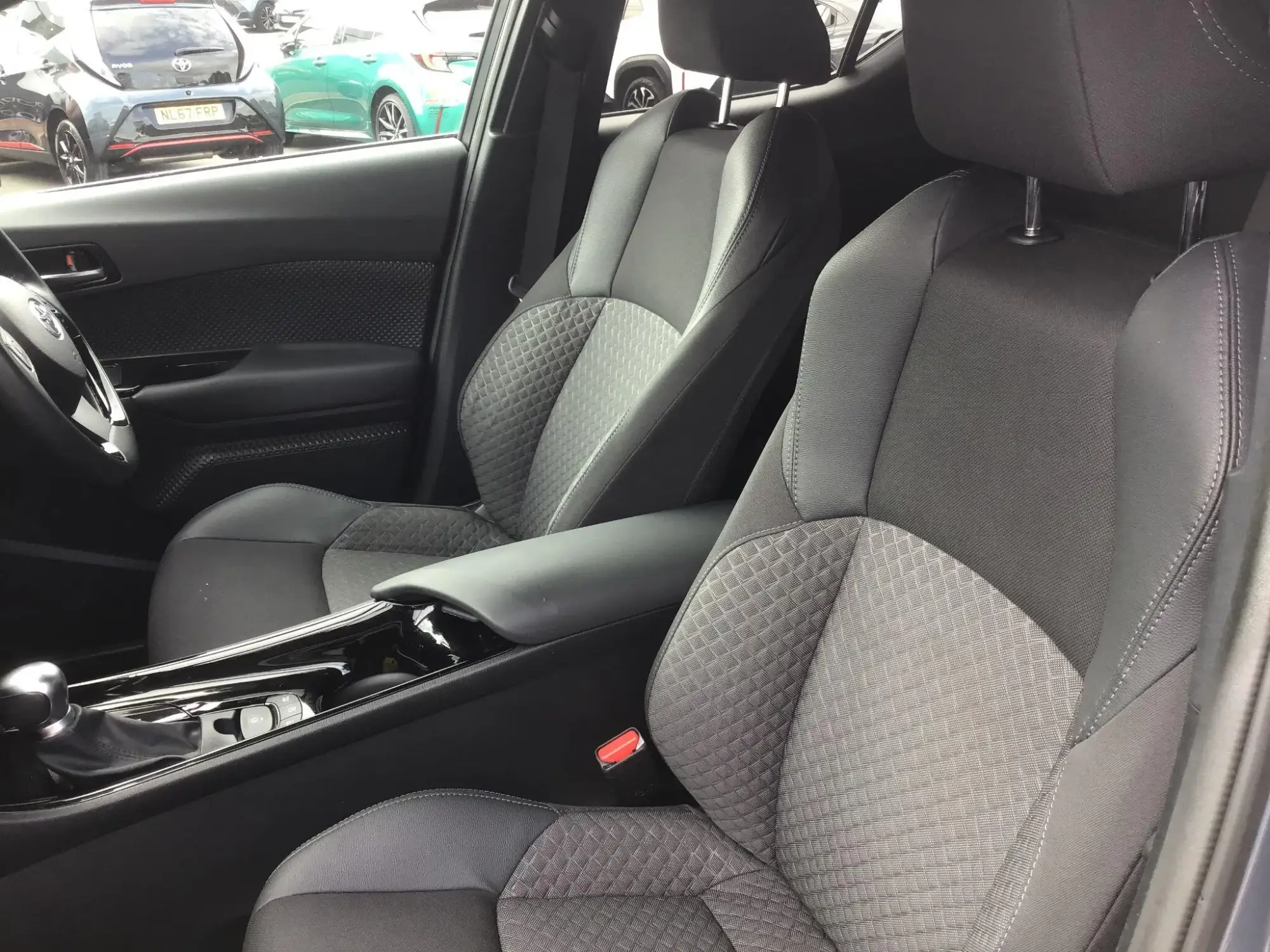 Toyota C-HR Self-Charging Hybrid Image 12 Toyota C-HR Self-Charging Hybrid Image 12
