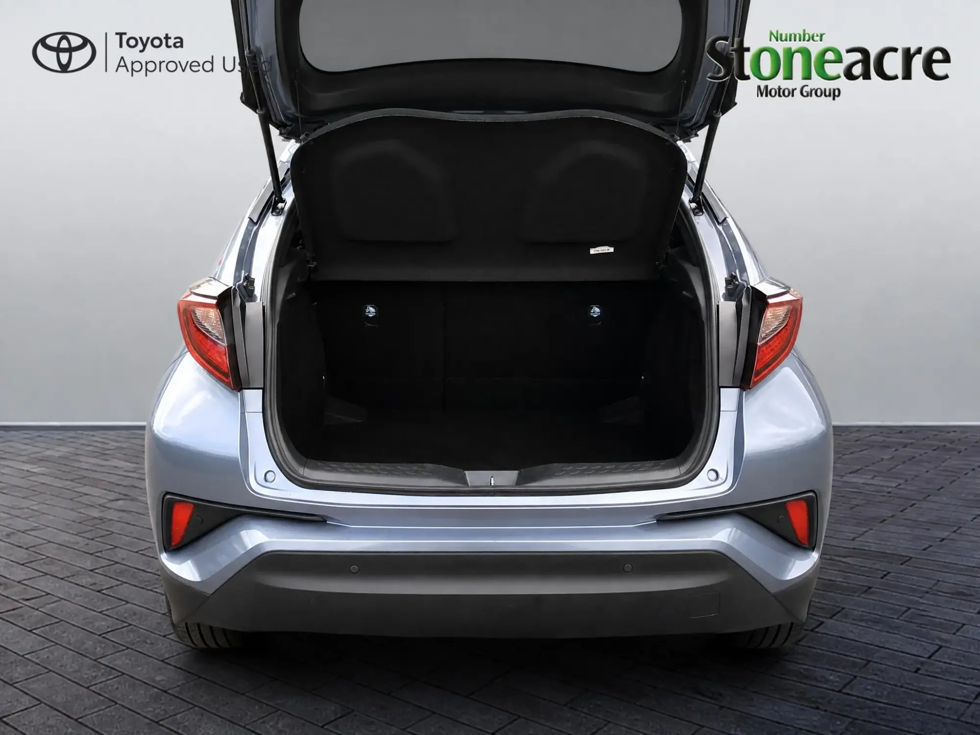 Toyota C-HR Self-Charging Hybrid Image 15 Toyota C-HR Self-Charging Hybrid Image 15