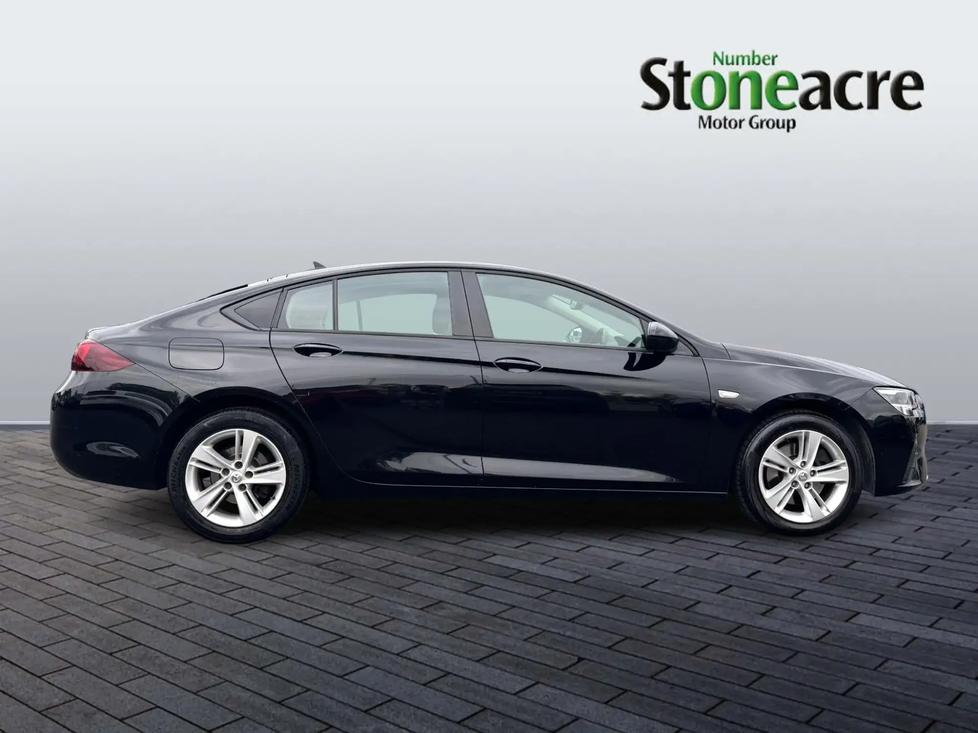 Vauxhall Insignia 1.5 Turbo D SE Nav Grand Sport Auto Euro 6 (s/s) 5dr DS21OOJ Image 2