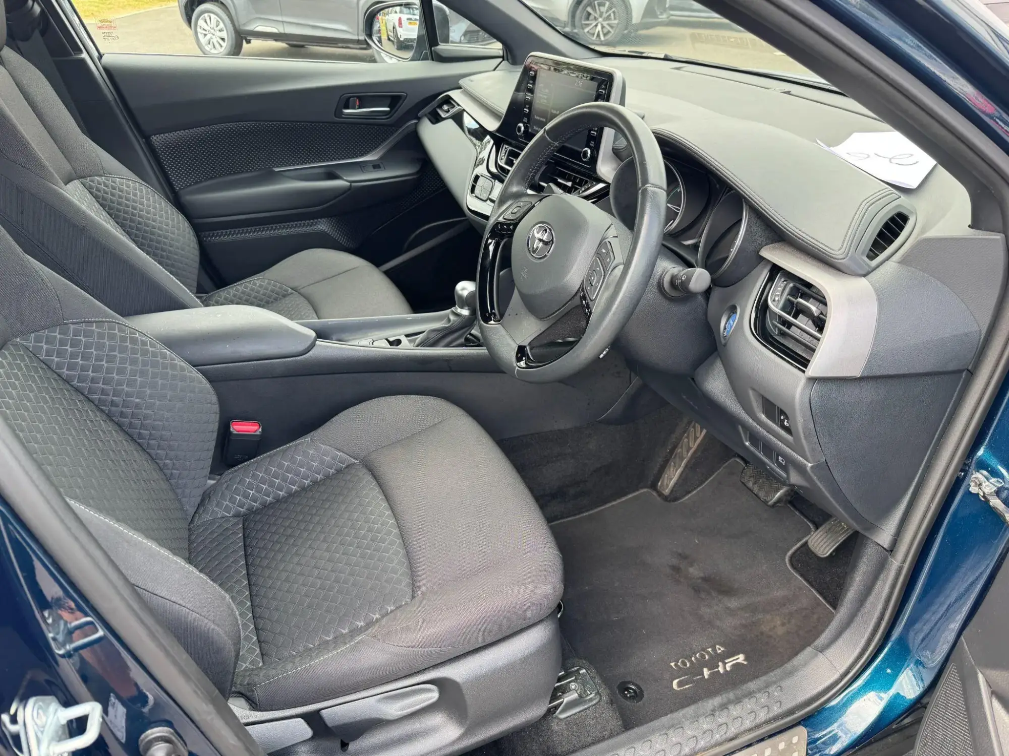 Toyota C-HR Self-Charging Hybrid Image 10 Toyota C-HR Self-Charging Hybrid Image 10