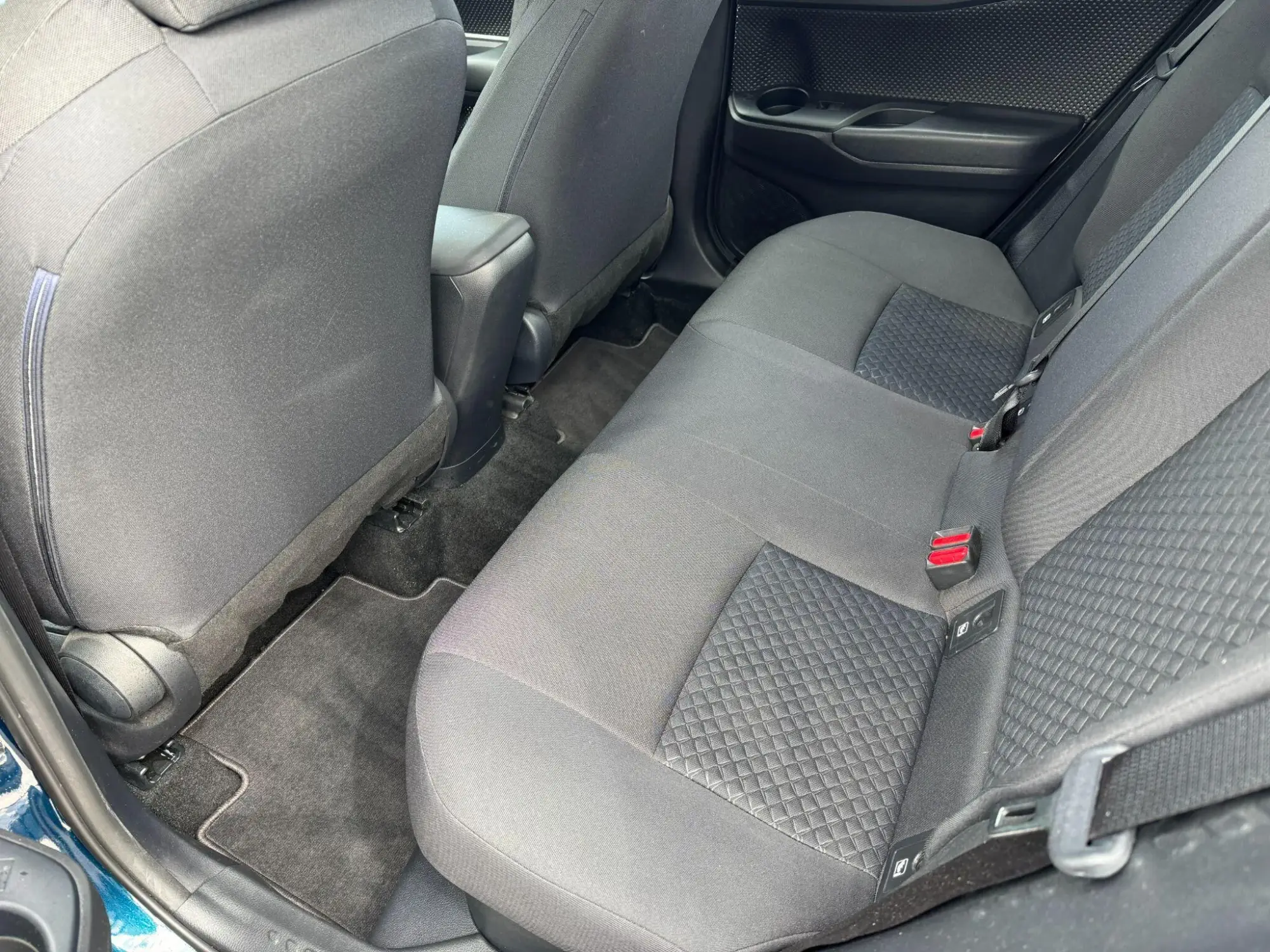 Toyota C-HR Self-Charging Hybrid Image 12 Toyota C-HR Self-Charging Hybrid Image 12