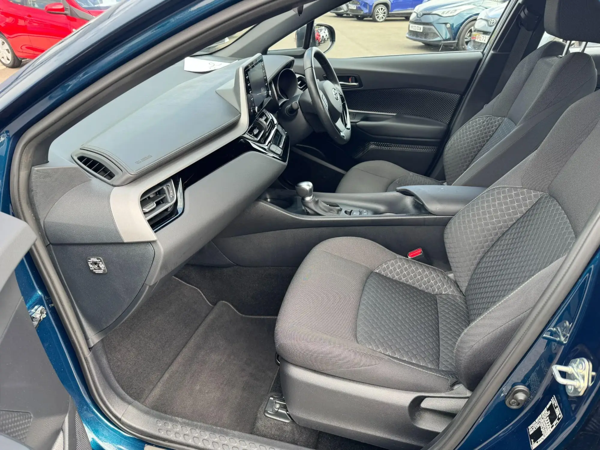 Toyota C-HR Self-Charging Hybrid Image 13 Toyota C-HR Self-Charging Hybrid Image 13