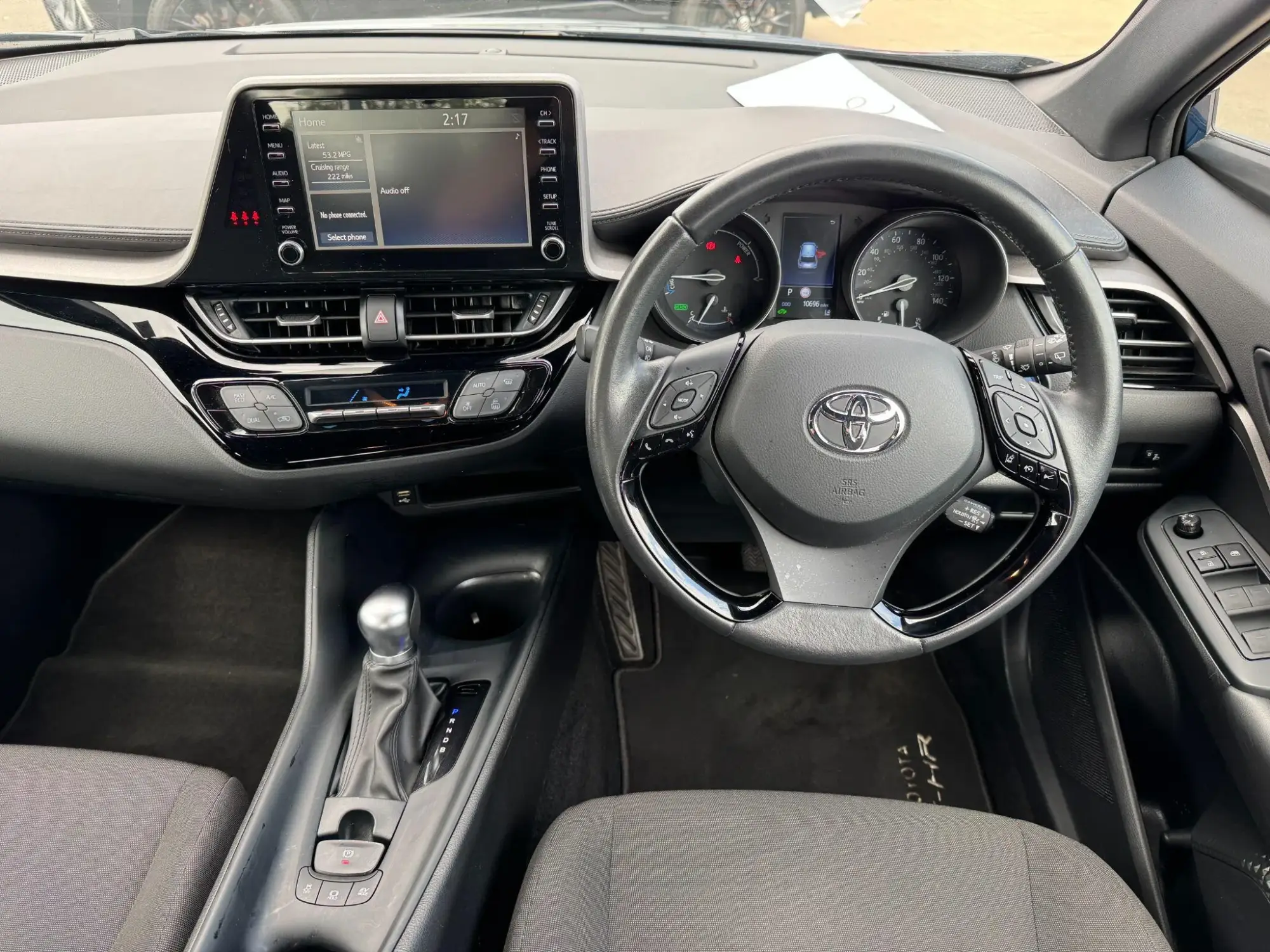 Toyota C-HR Self-Charging Hybrid Image 14 Toyota C-HR Self-Charging Hybrid Image 14