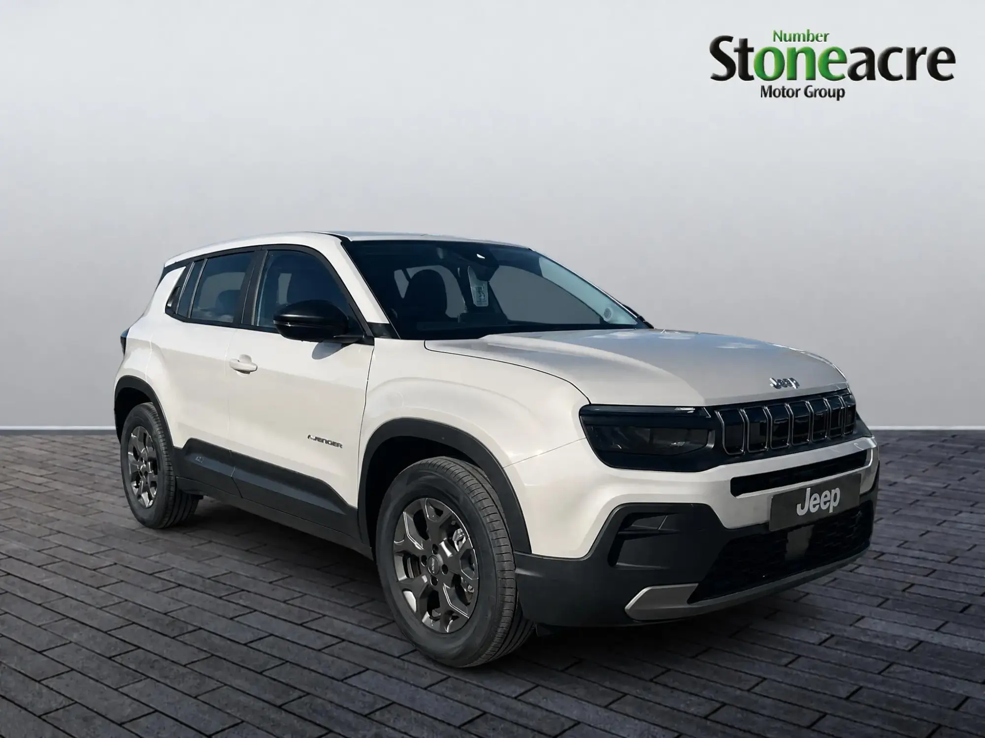 Jeep Avenger 54kWh e-Longitude Auto 5dr DA26YMU Image 1 Jeep Avenger 54kWh e-Longitude Auto 5dr DA26YMU Image 1