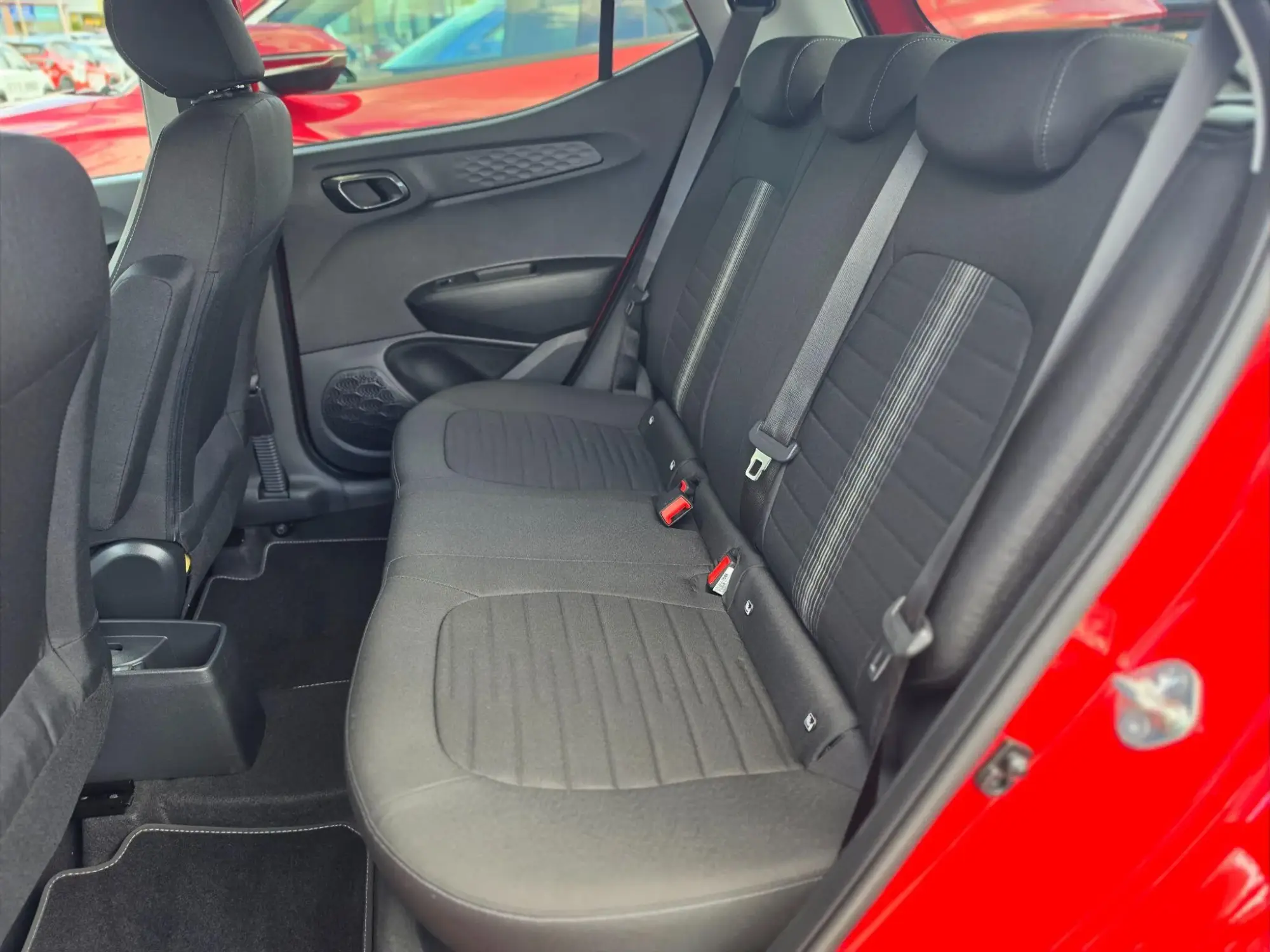 Hyundai i10 Image 13