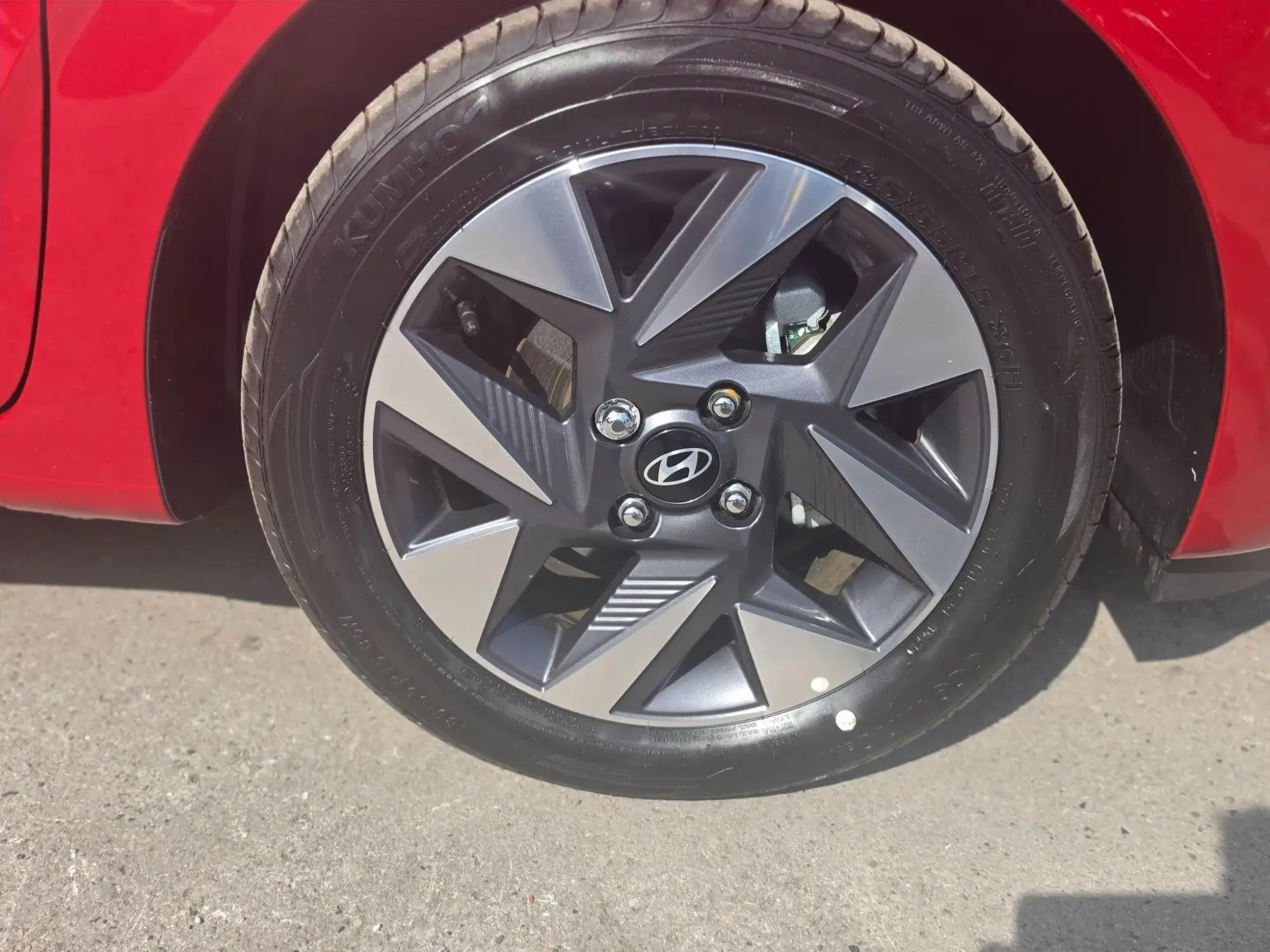 Hyundai i10 Image 18