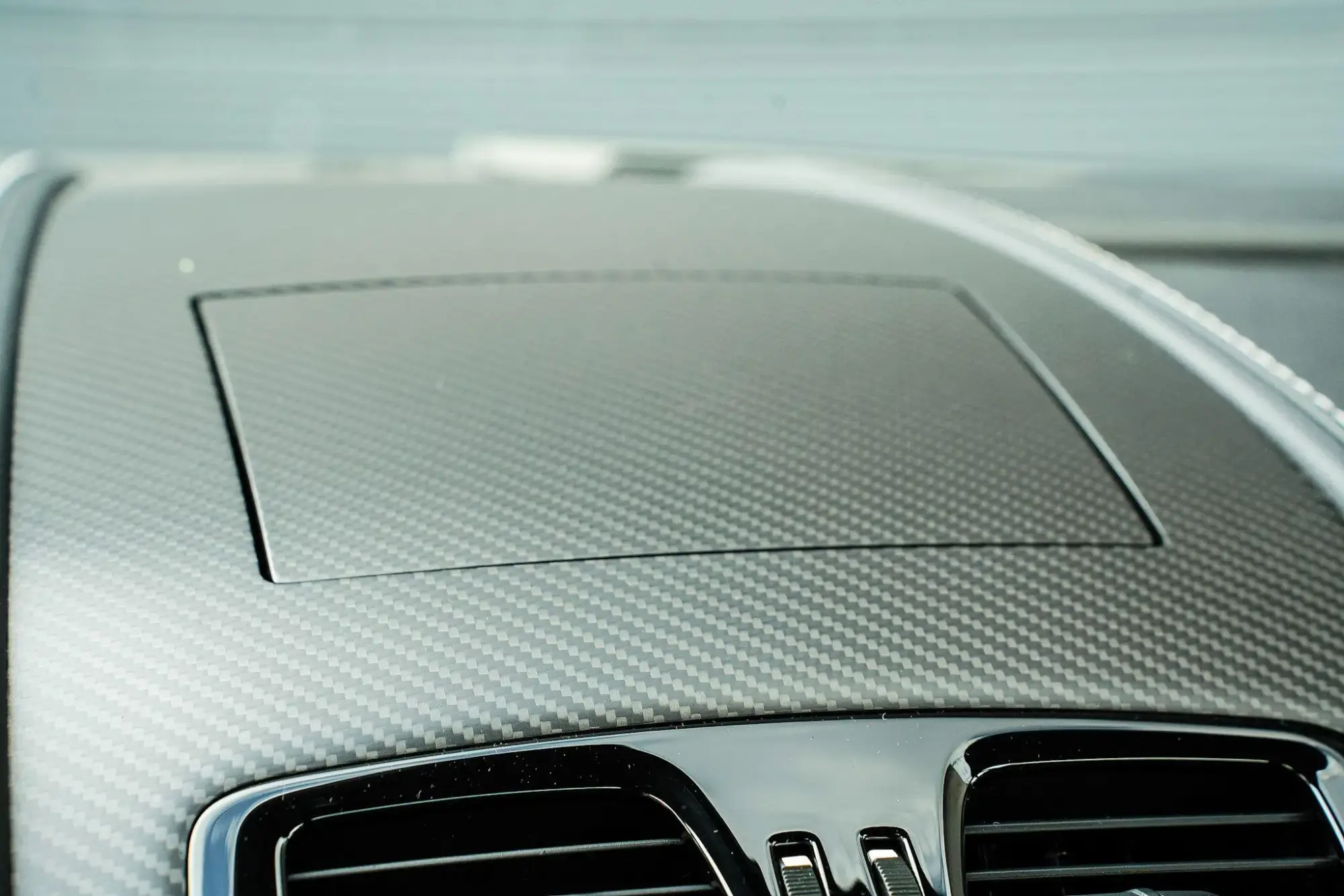 Aston Martin Vantage Image 27