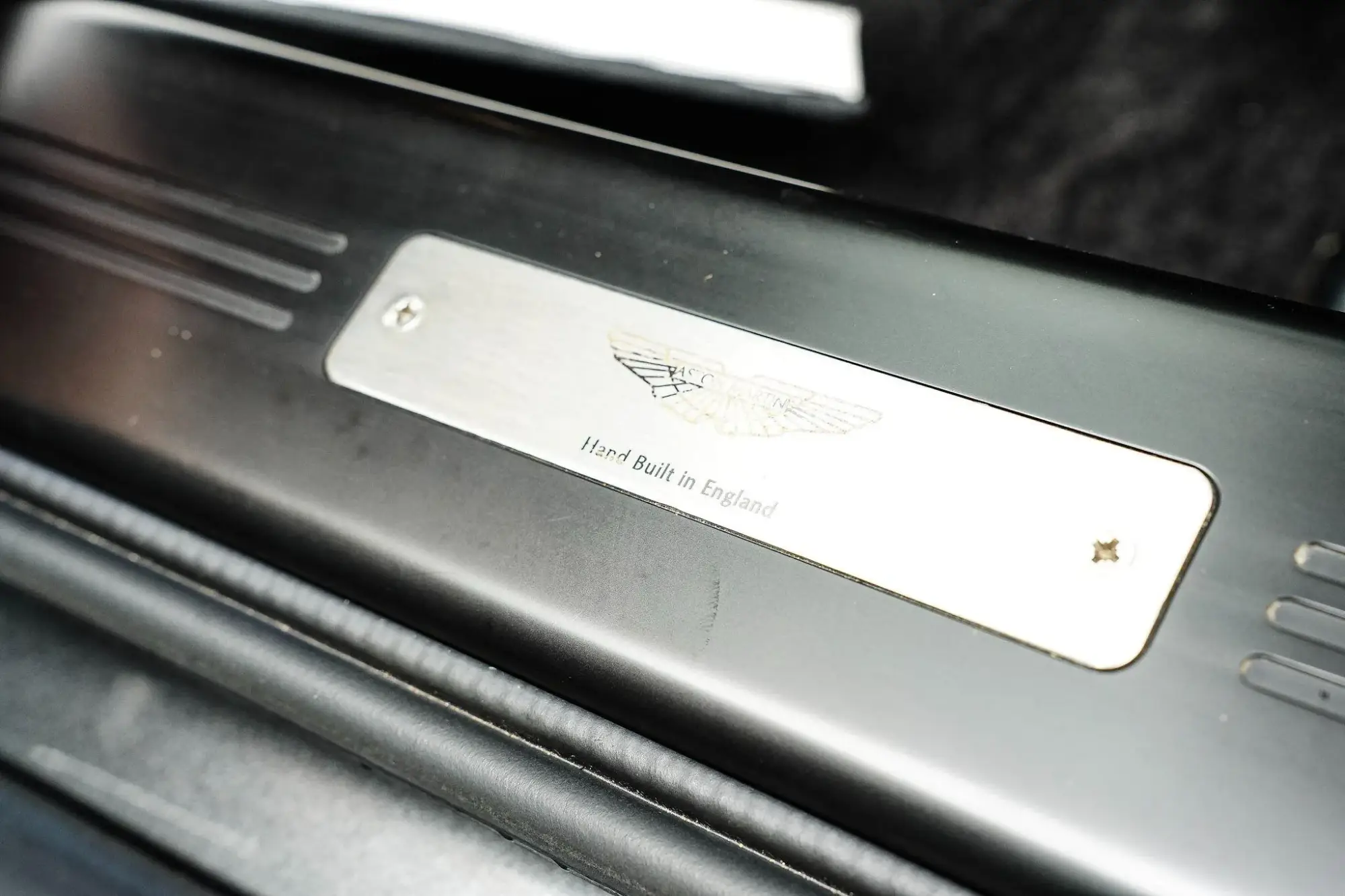 Aston Martin Vantage Image 28