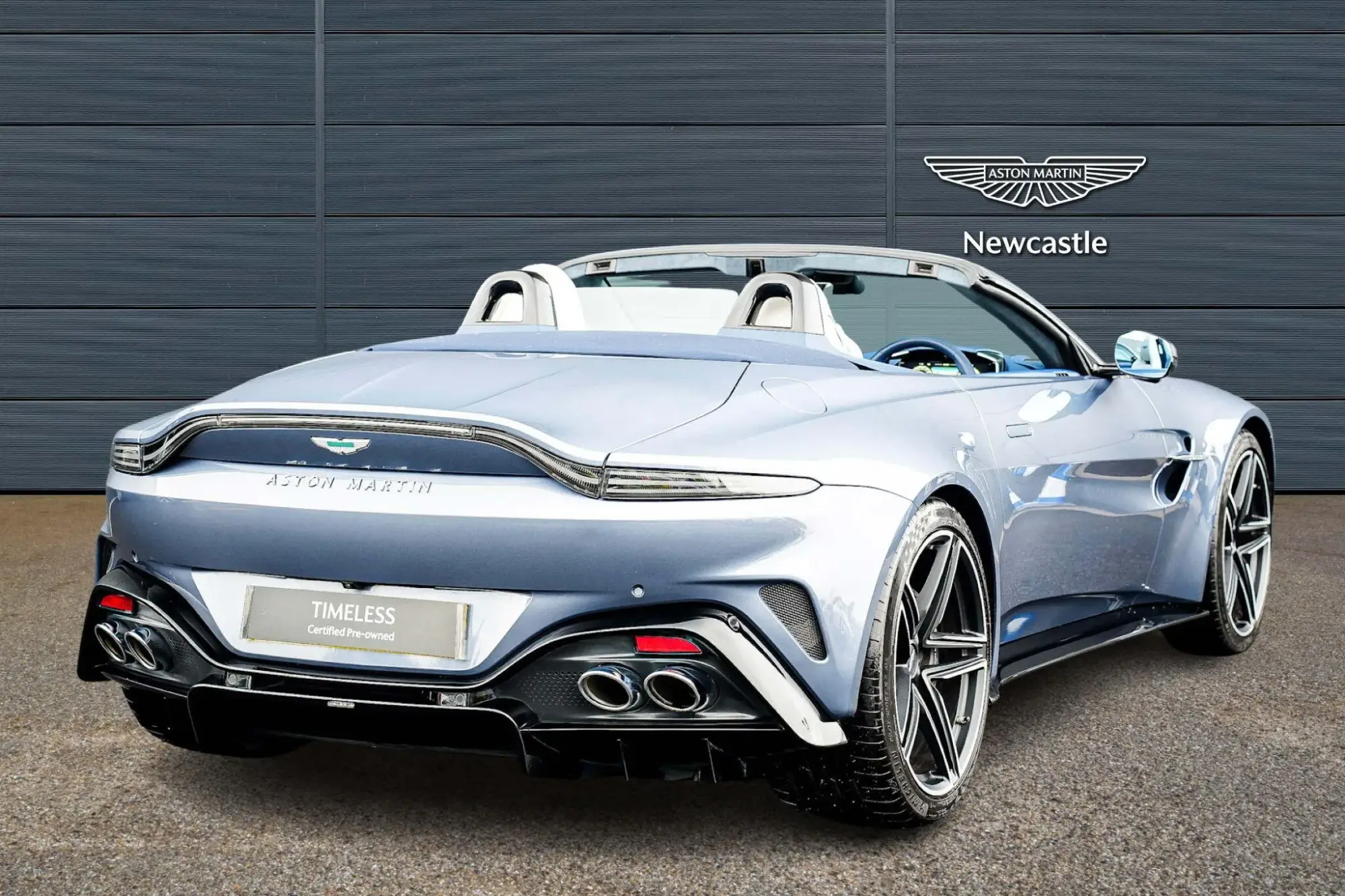 Aston Martin Vantage Roadster Image 6 Aston Martin Vantage Roadster Image 6