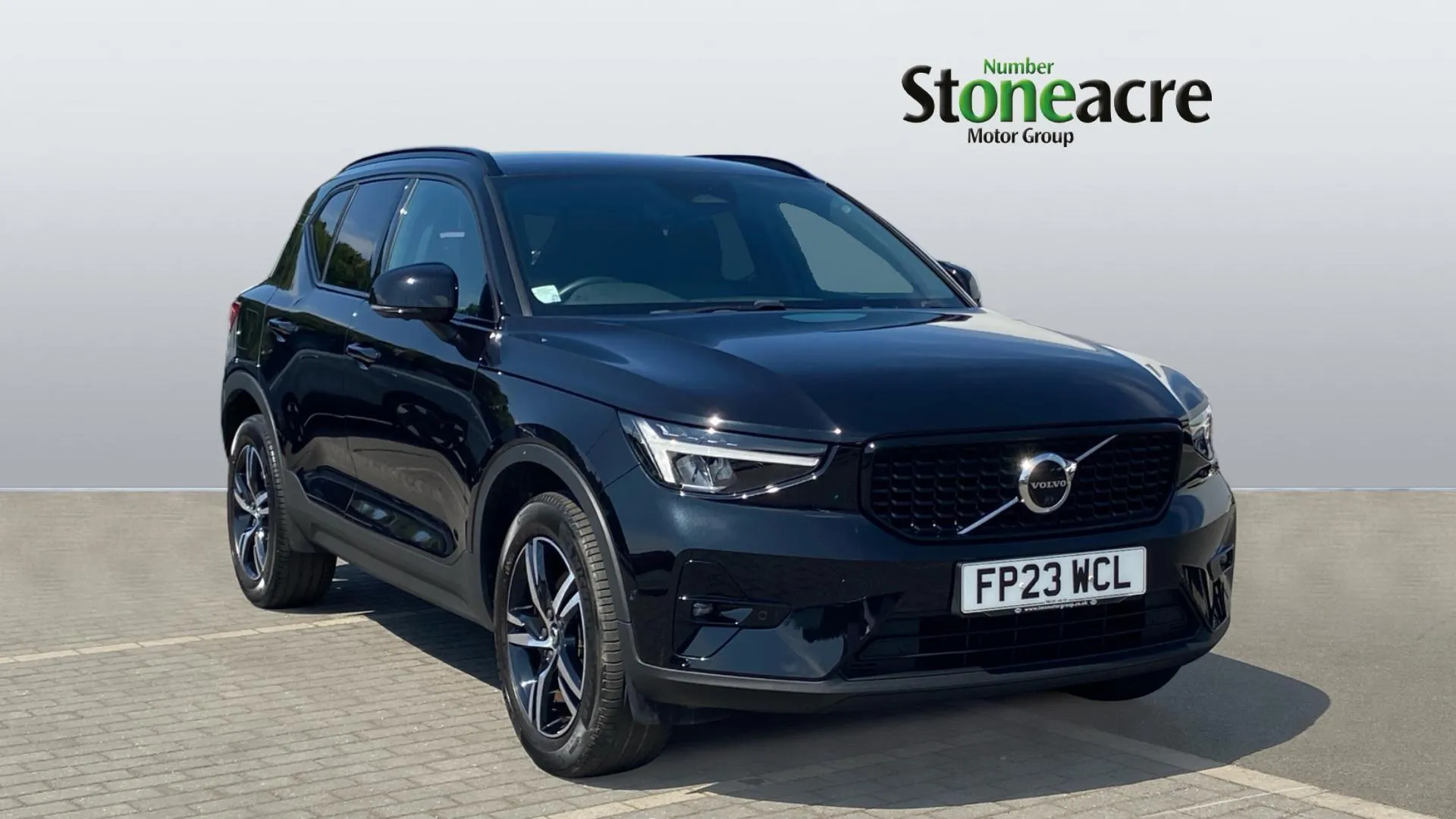 Volvo XC40 dealer public-web source image